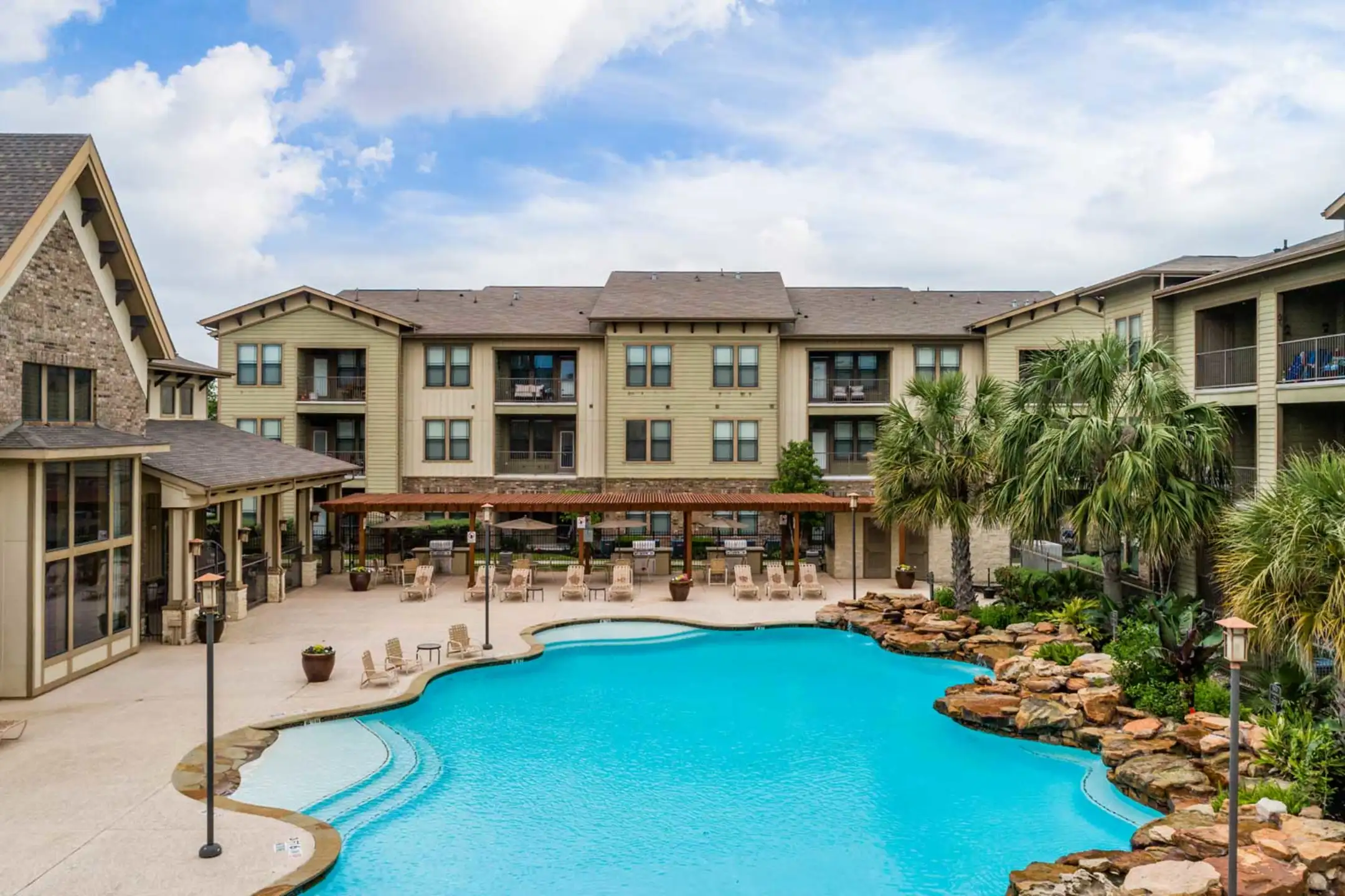 Queenston Manor Apartments Houston, TX 77084