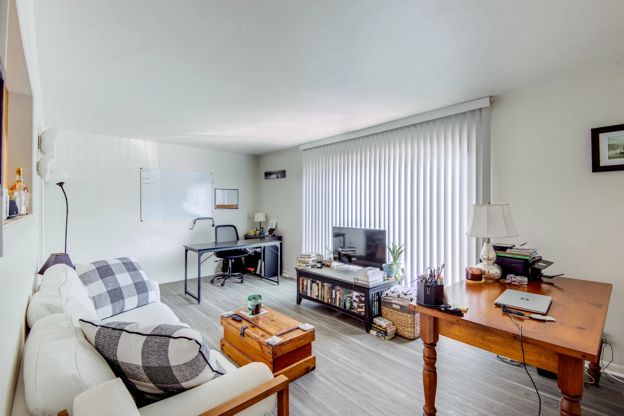 Living Room - Gregory Arms Apartments - Syracuse, NY