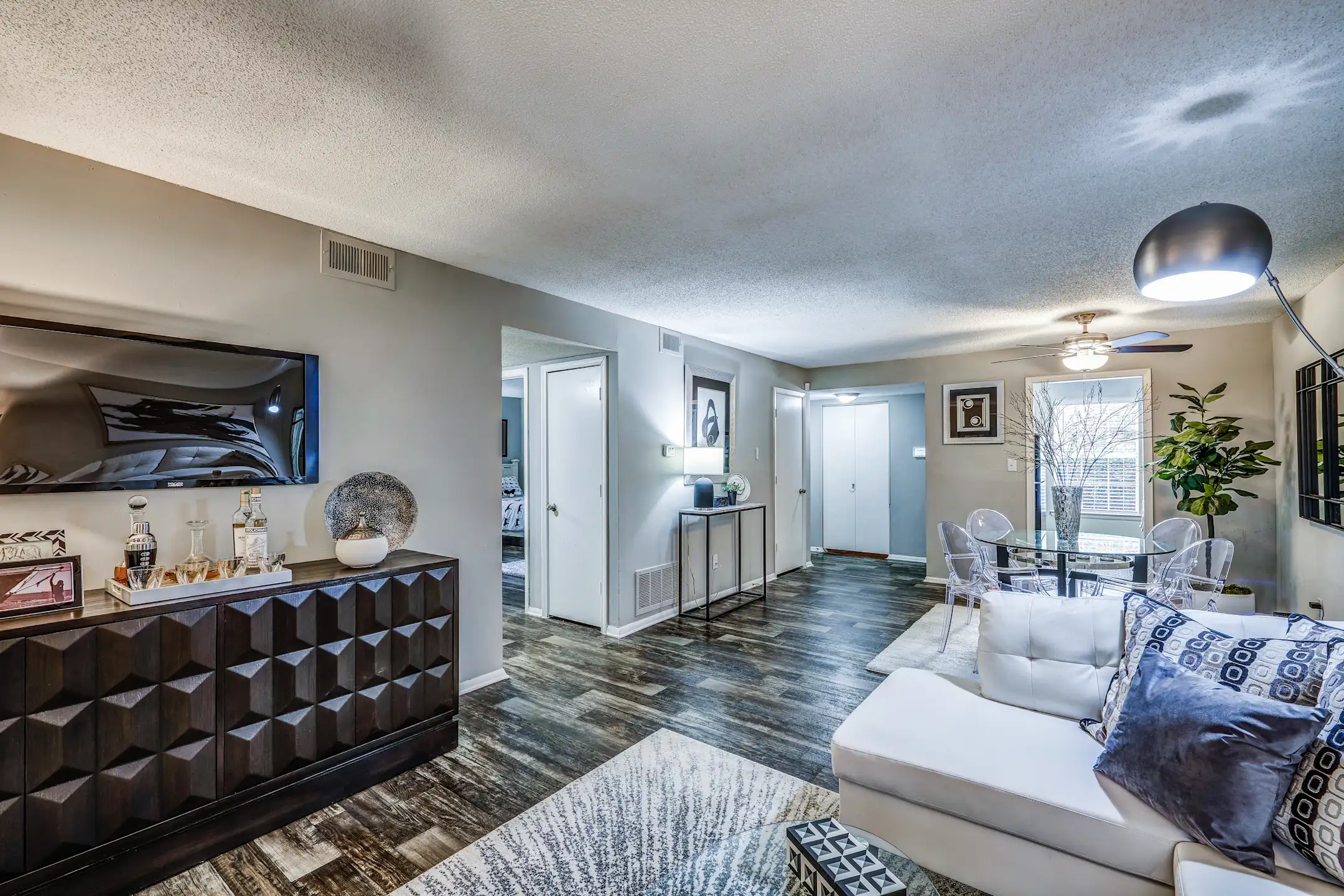 Brooks Crossing Apartments Riverdale, GA 30274