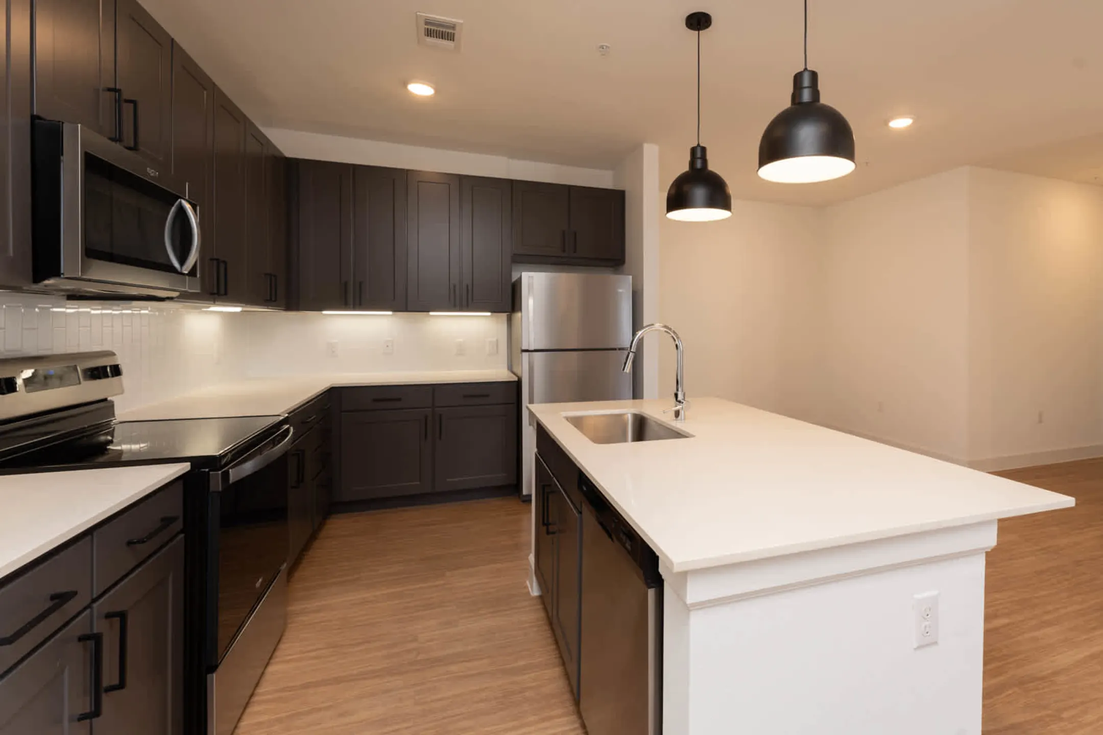 The Weaver Apartments Austin, TX 78702