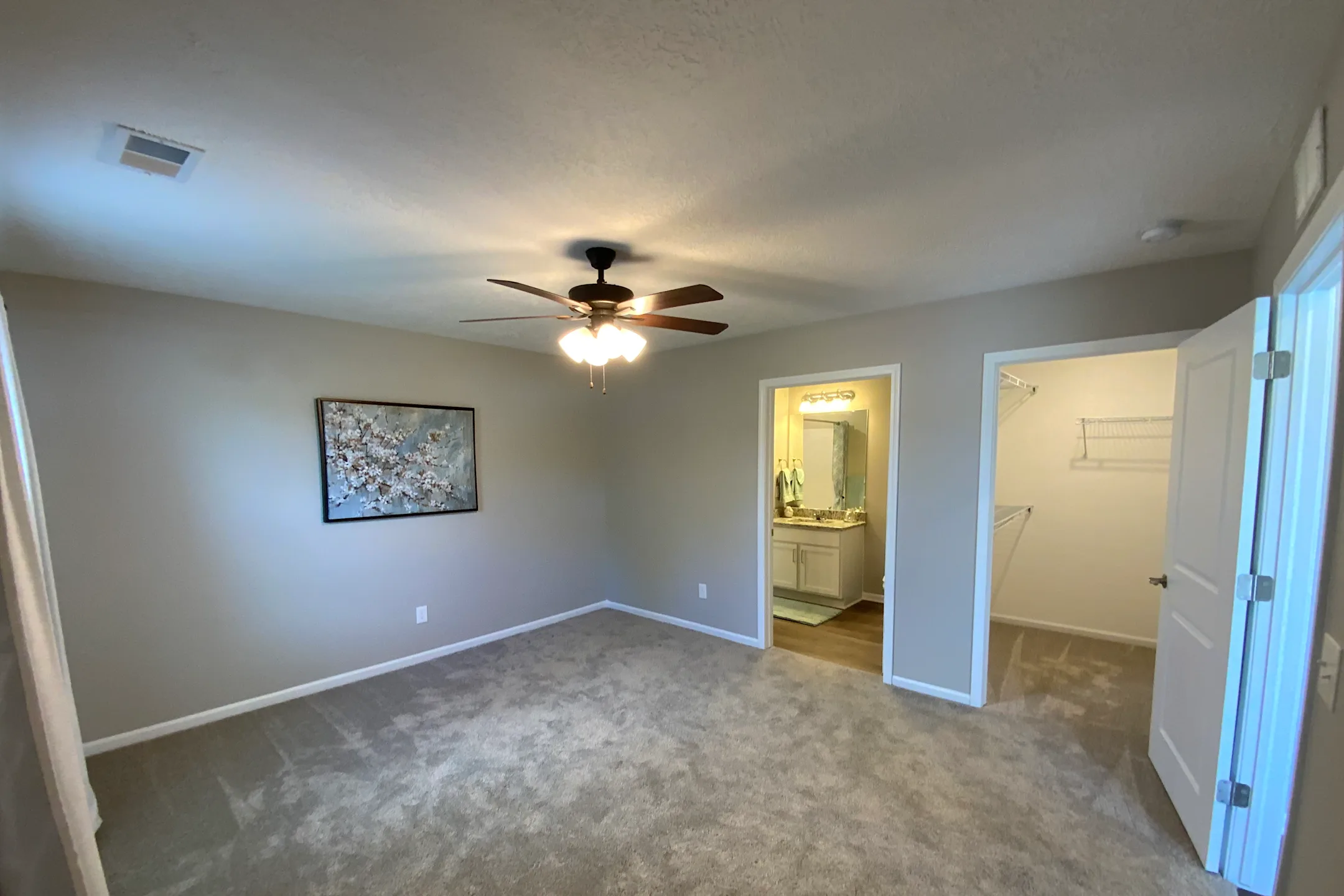 Chestnut Woods Apartments Howell, MI 48855