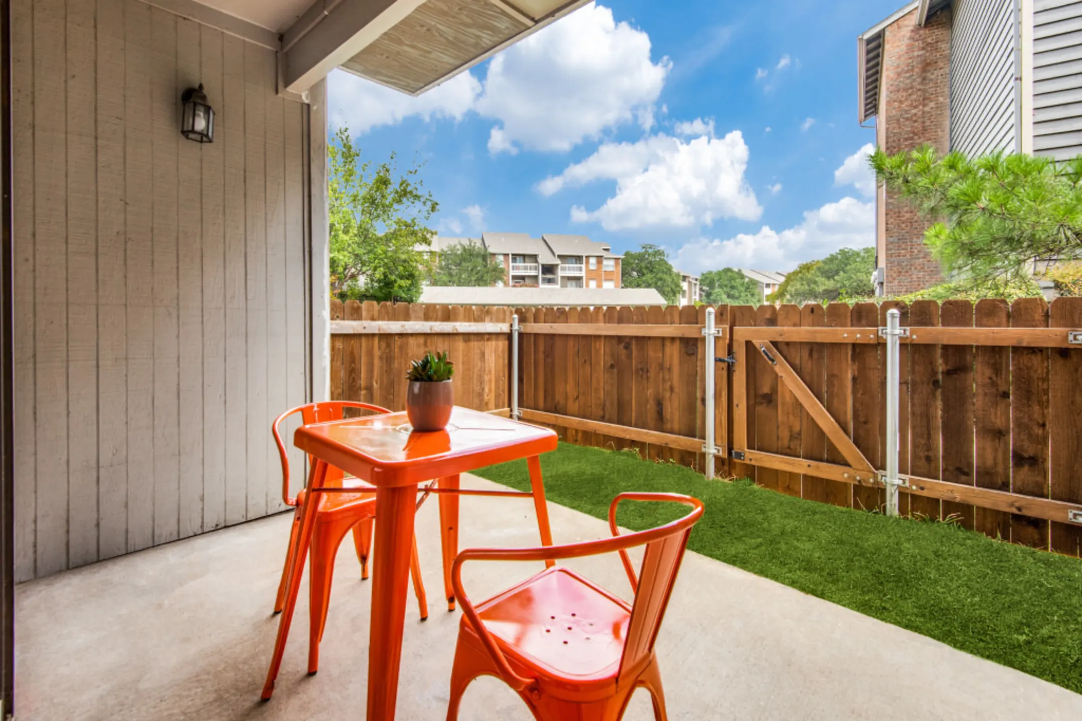 Birch Apartment Homes Apartments Dallas, TX 75238