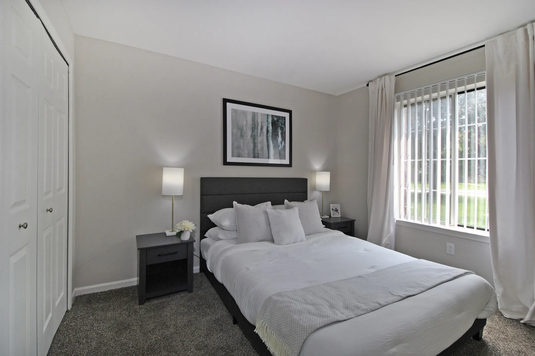 Bloomfield Villas Apartments Auburn Hills, MI 48326