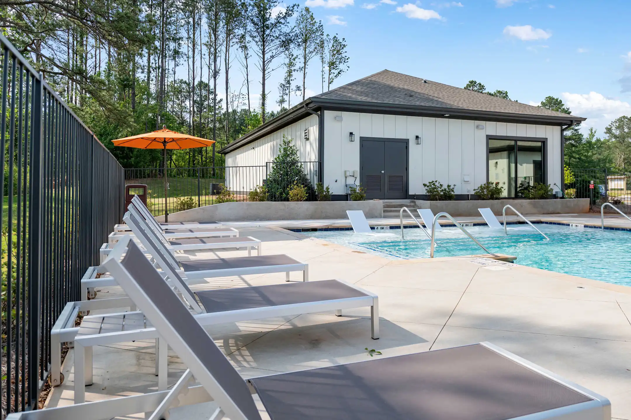 Pointe Grand Southlake 7147 Mt Zion Cir Morrow, GA Apartments for