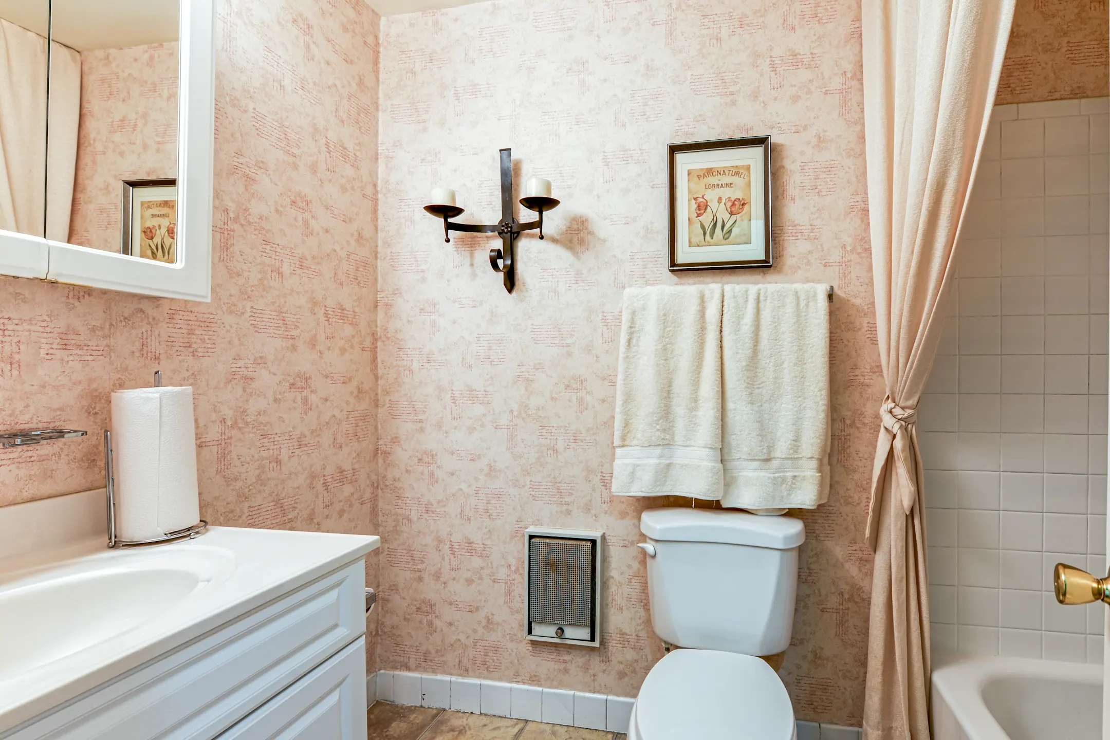 Mill Run Apartments 251 Powder Mill Ln Emmaus, PA Apartments for