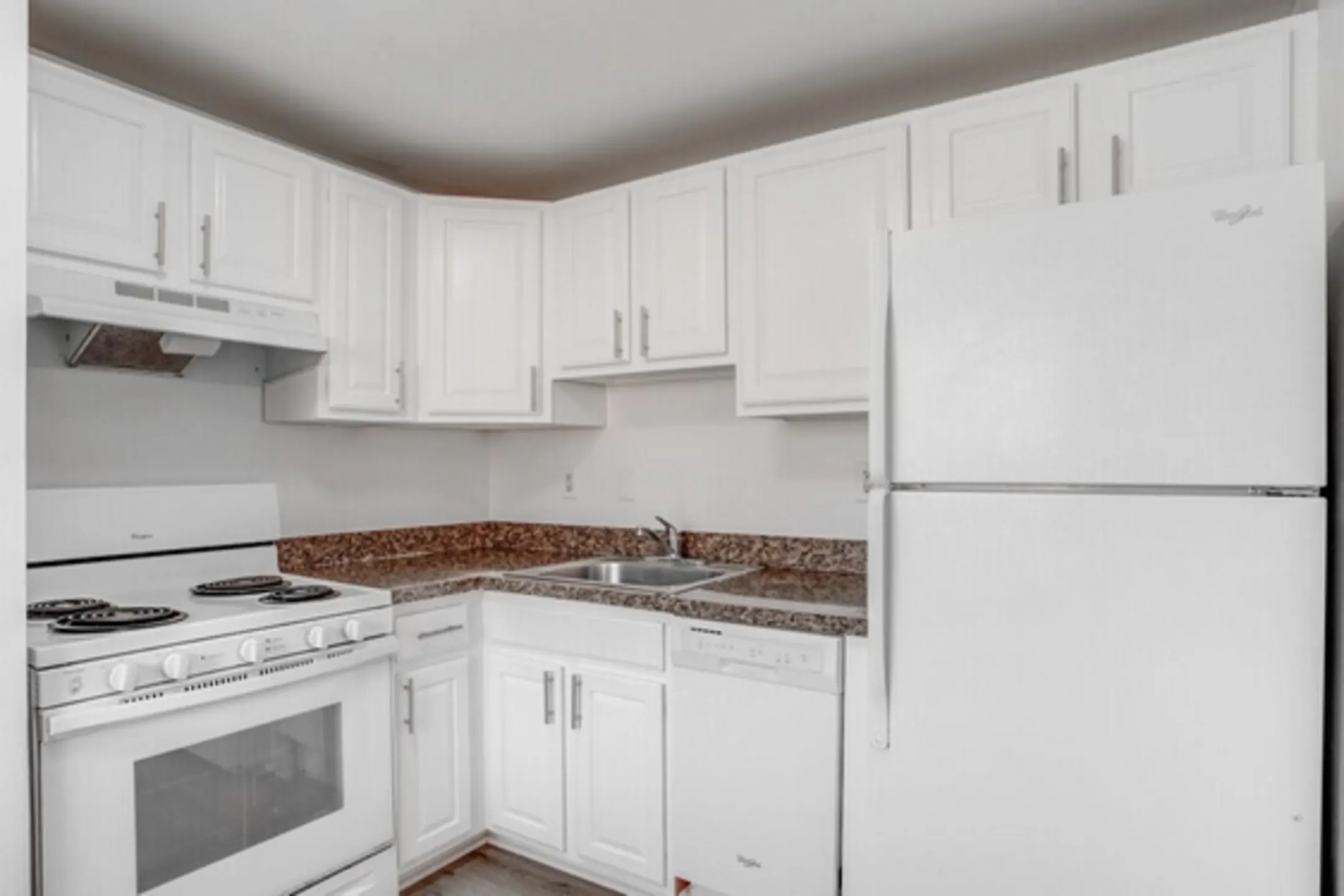 New Orleans Park Apartments Secane, PA 19018