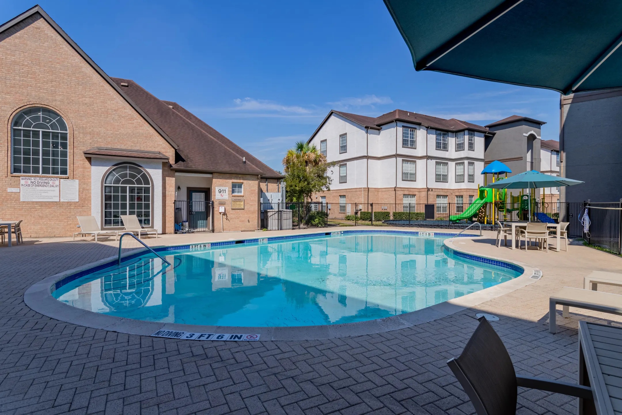 The Life at Clearwood - Houston, TX
