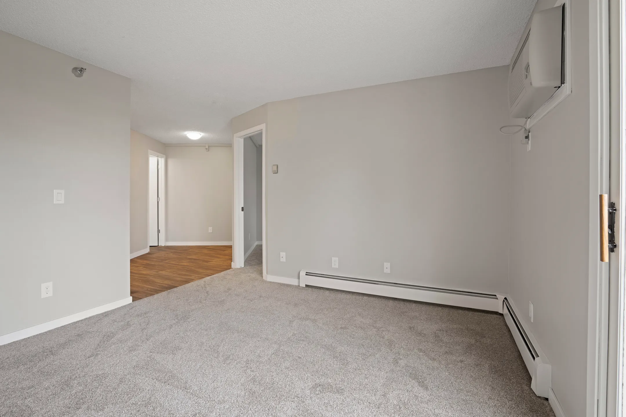 Hillcrest Place Apartments Apartments Saint Paul, MN 55117