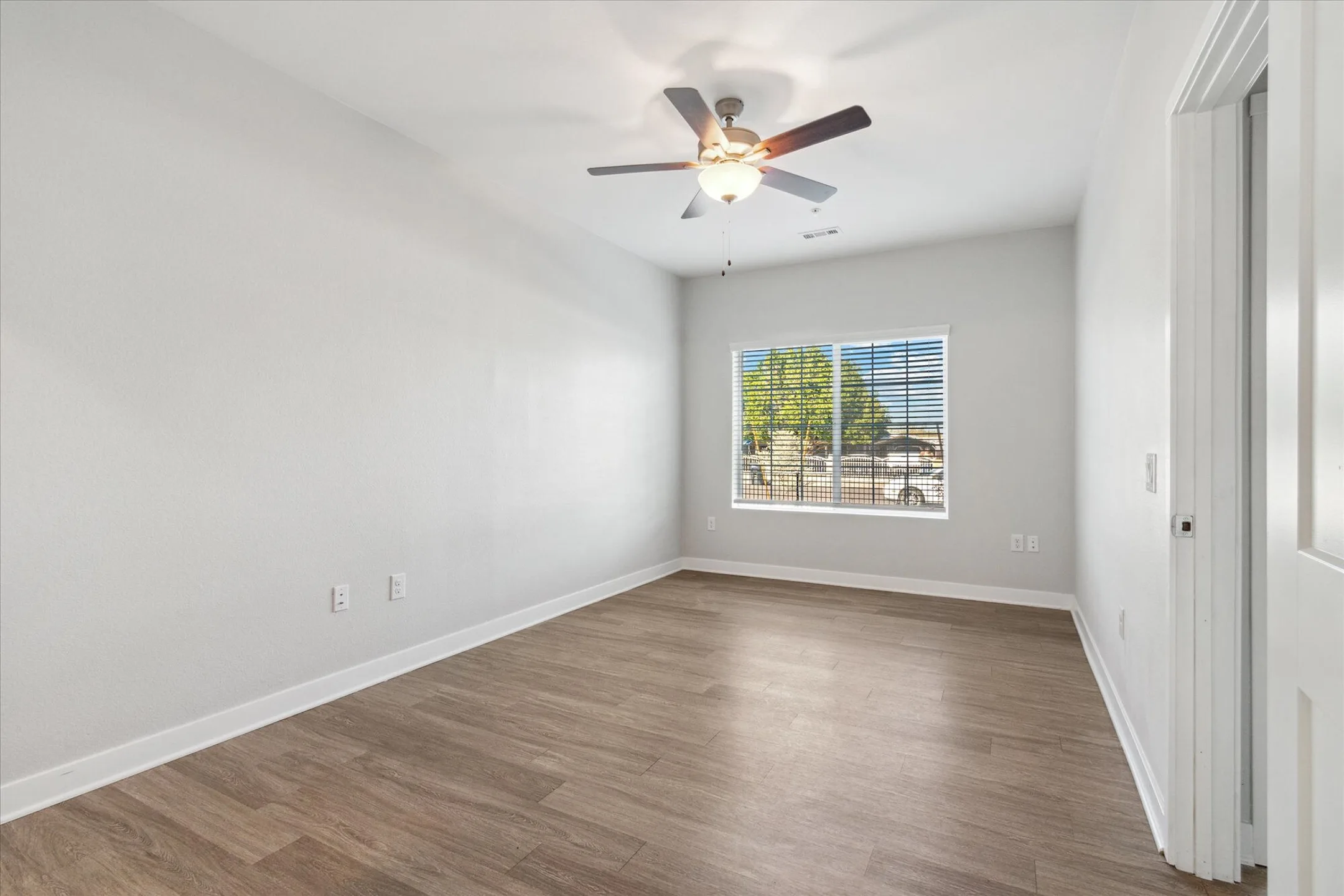 Sunland Flats Apartments - Phoenix, AZ 85041