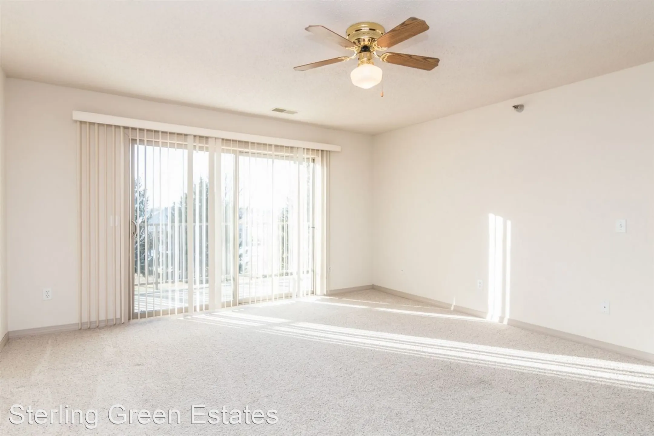 Sterling Green Apartments North Sioux City, SD 57049