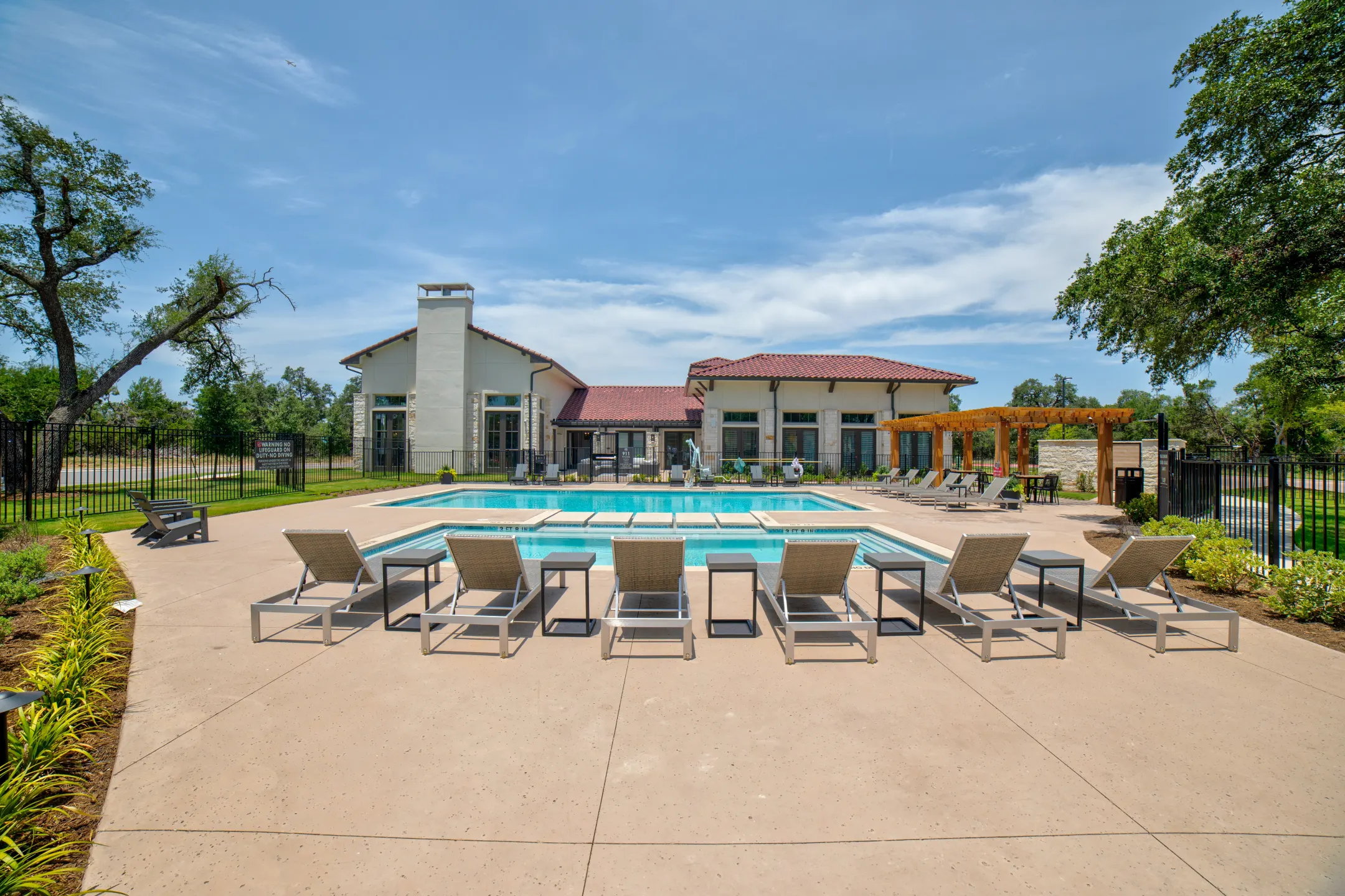 Avery Ranch 9225 N Lake Creek Pkwy Austin, TX Apartments for Rent