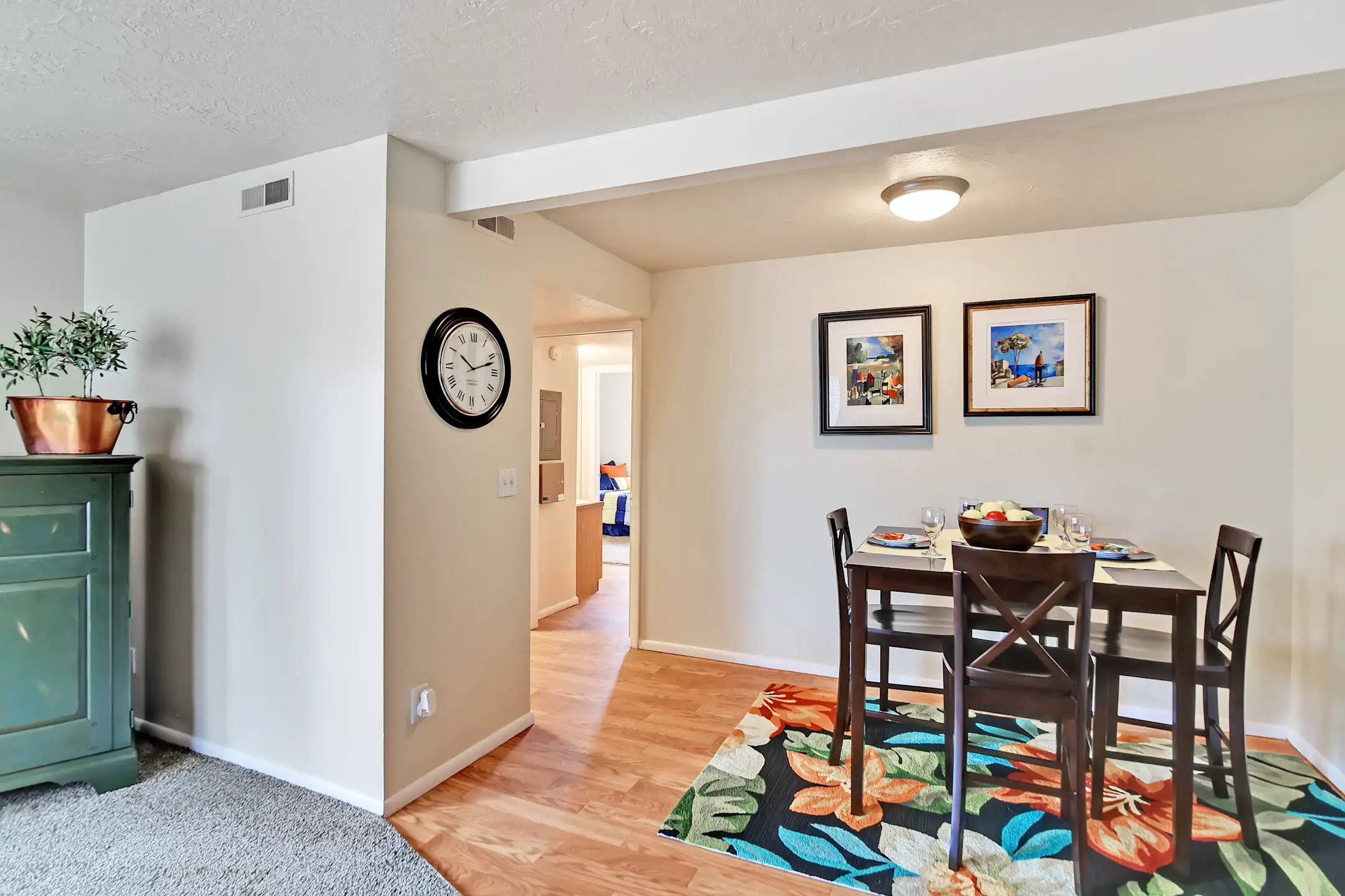Dining Room - Fox Creek Apartments - Layton, UT