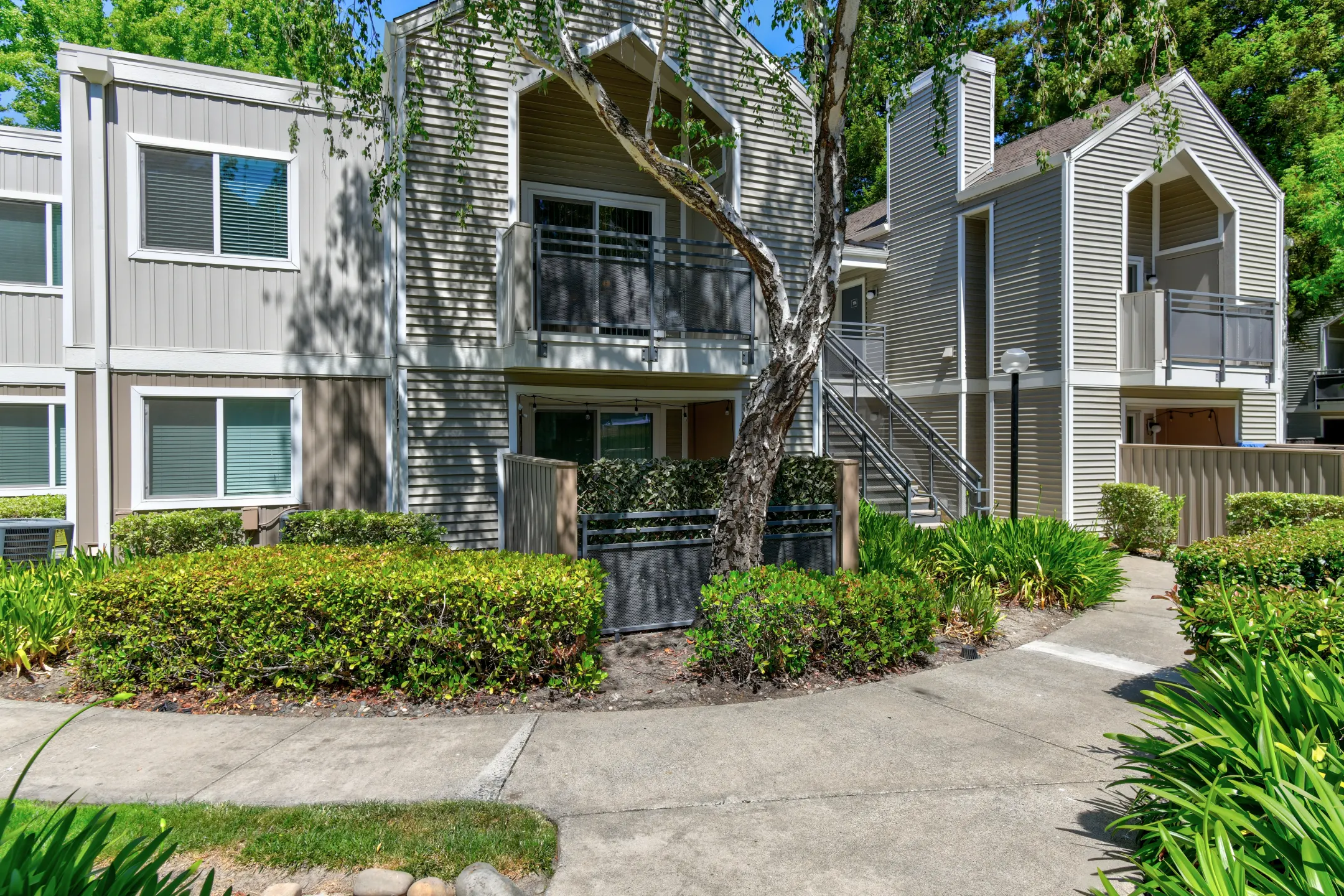 Rush River Apartments - Sacramento, CA 95831