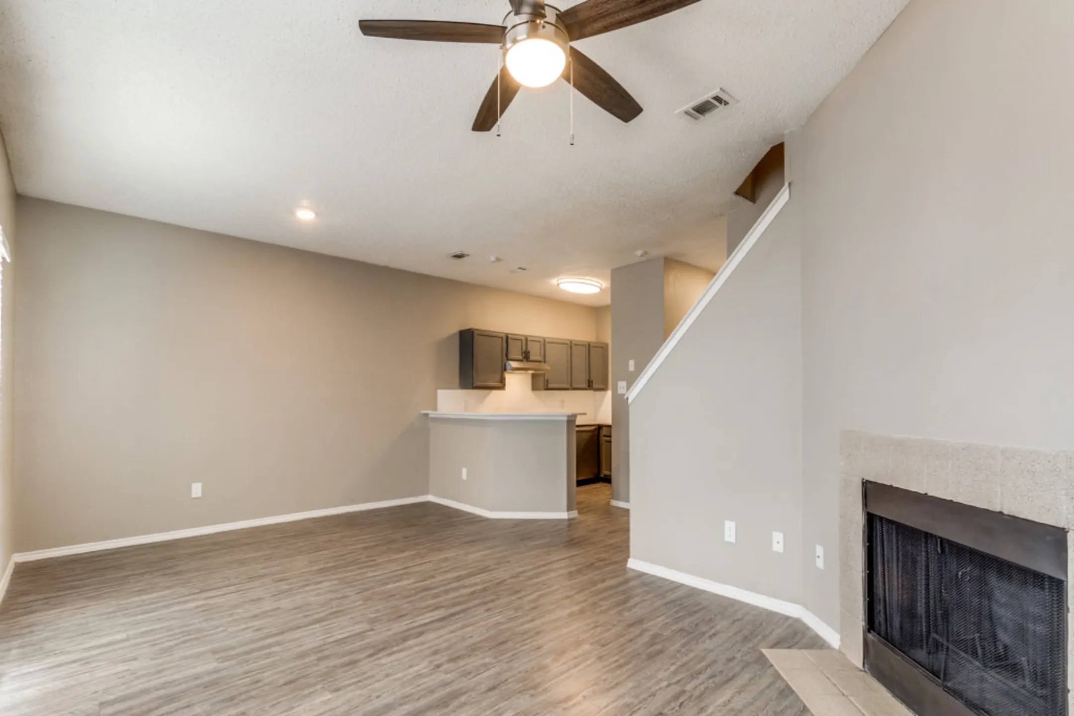 Knowlton Apartment Homes 5800 Northwest Dr Mesquite, TX Apartments