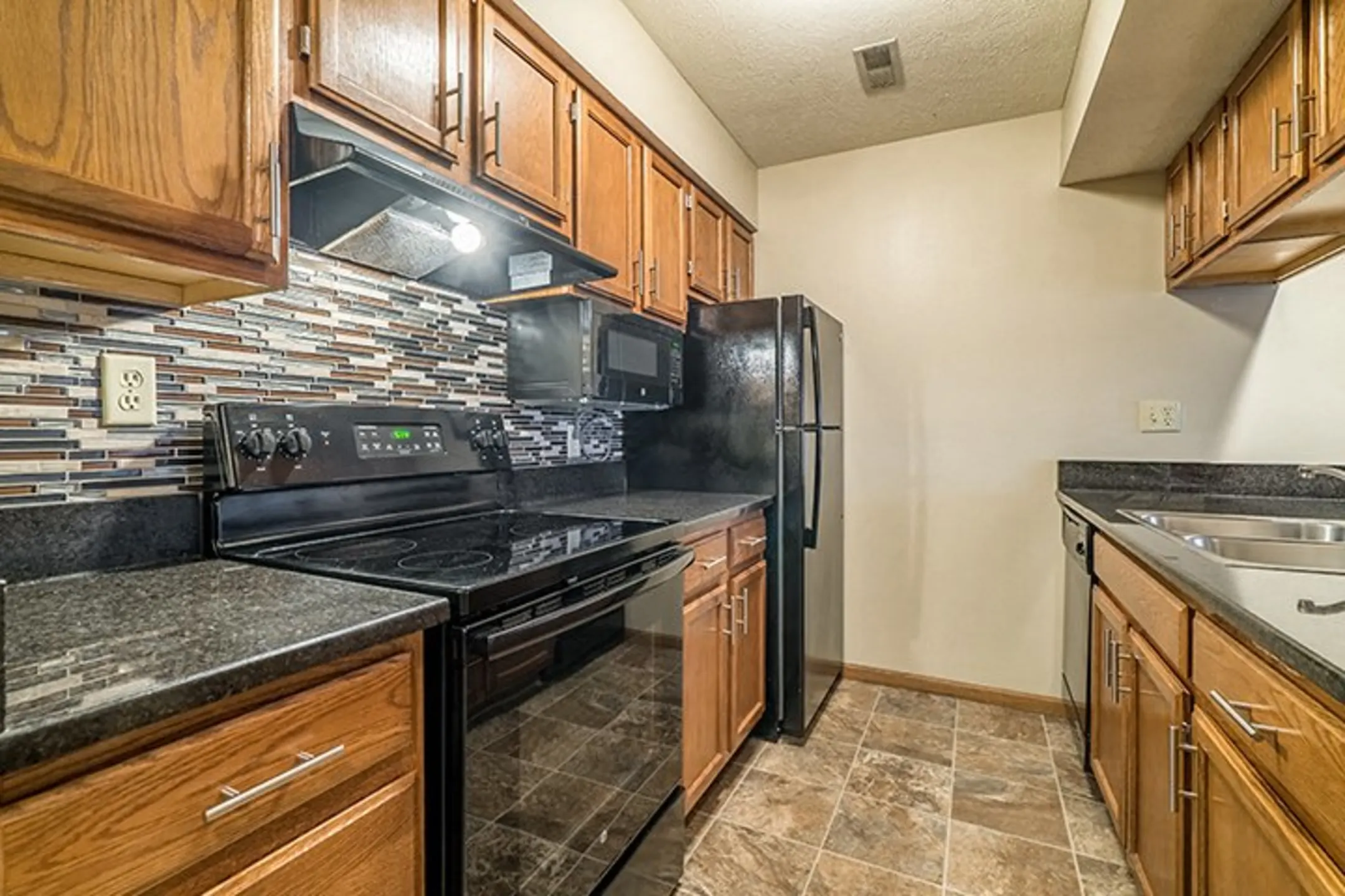 Fountain Glen Apartments - Lincoln, Ne 68521