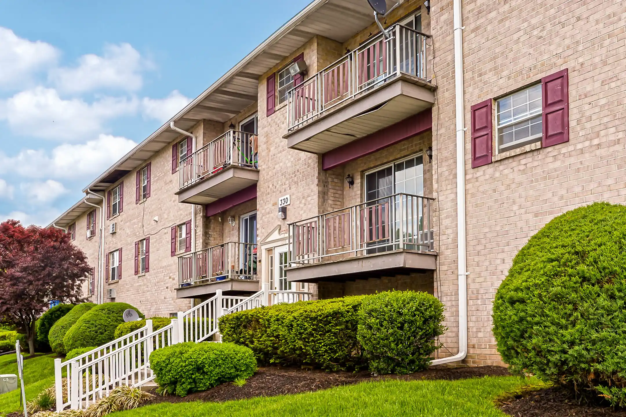 Mill Run Apartments 251 Powder Mill Ln Emmaus, PA Apartments for