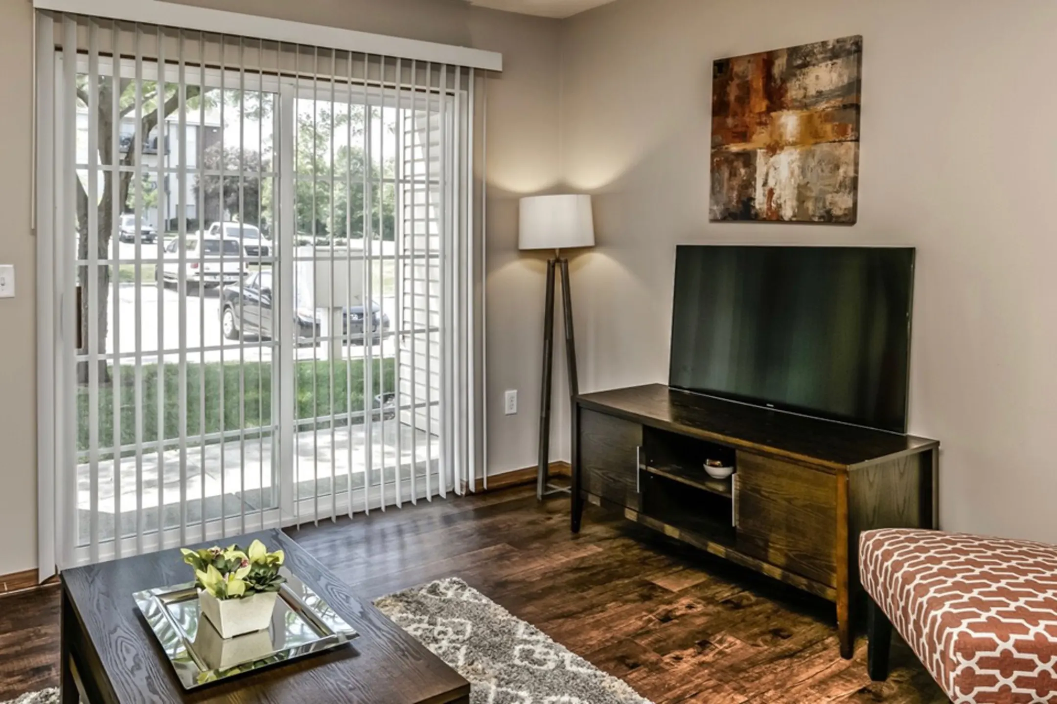 Tiburon View Apartments 16895 Oakmont Dr Omaha, NE Apartments for