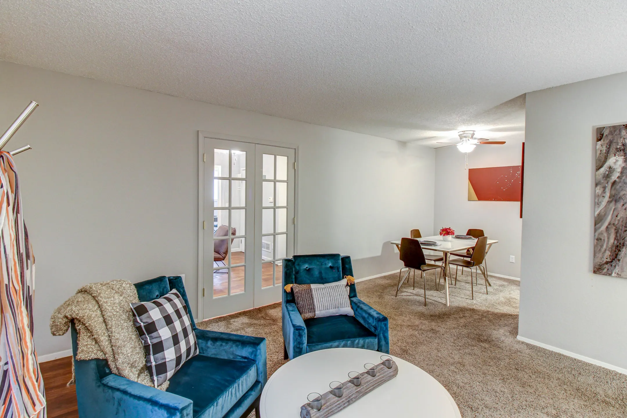 Willow Lake Apartments 6002 NW Prairie View Rd Kansas City, MO