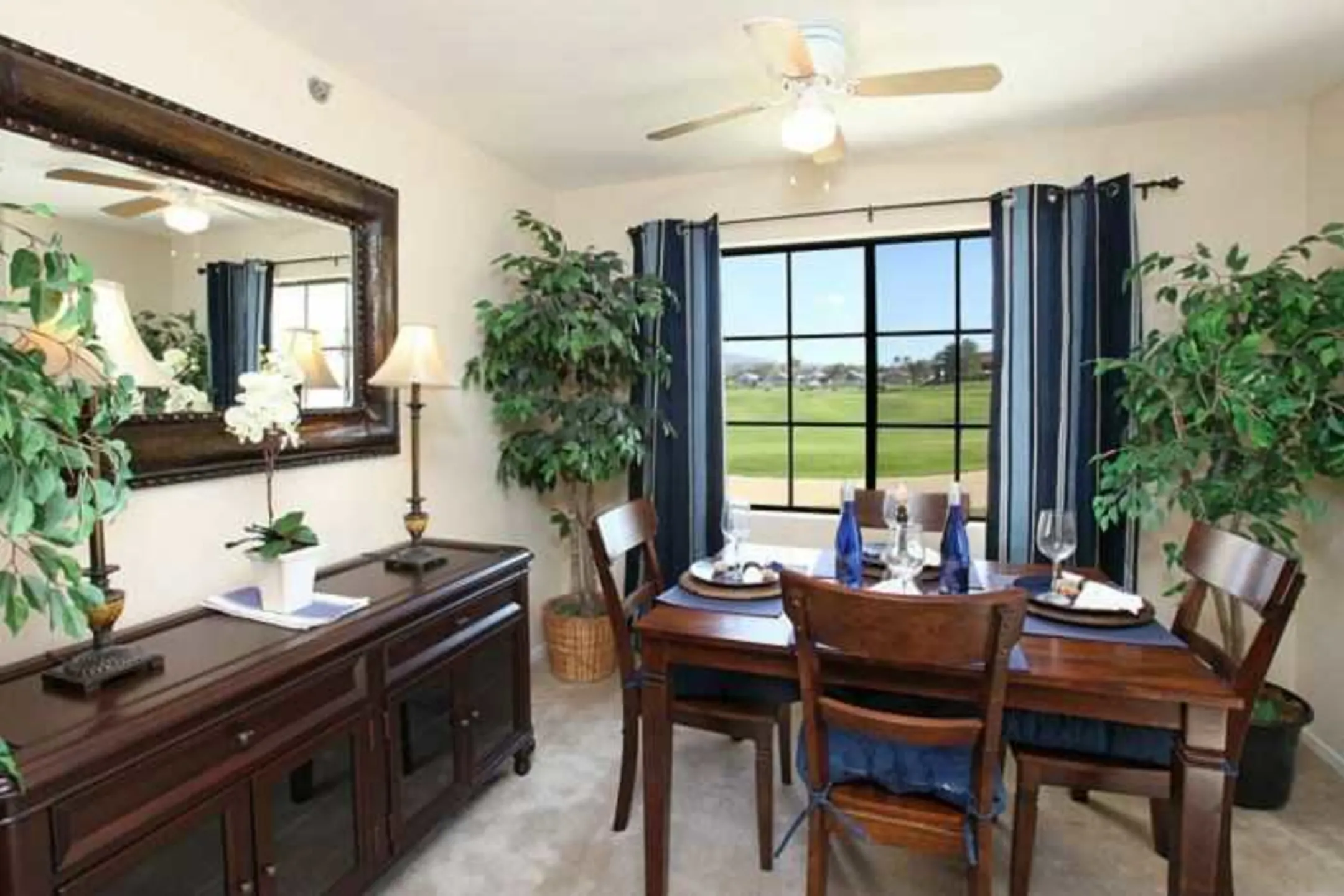Dining Room - Legacy Pointe Apartments - Henderson, NV