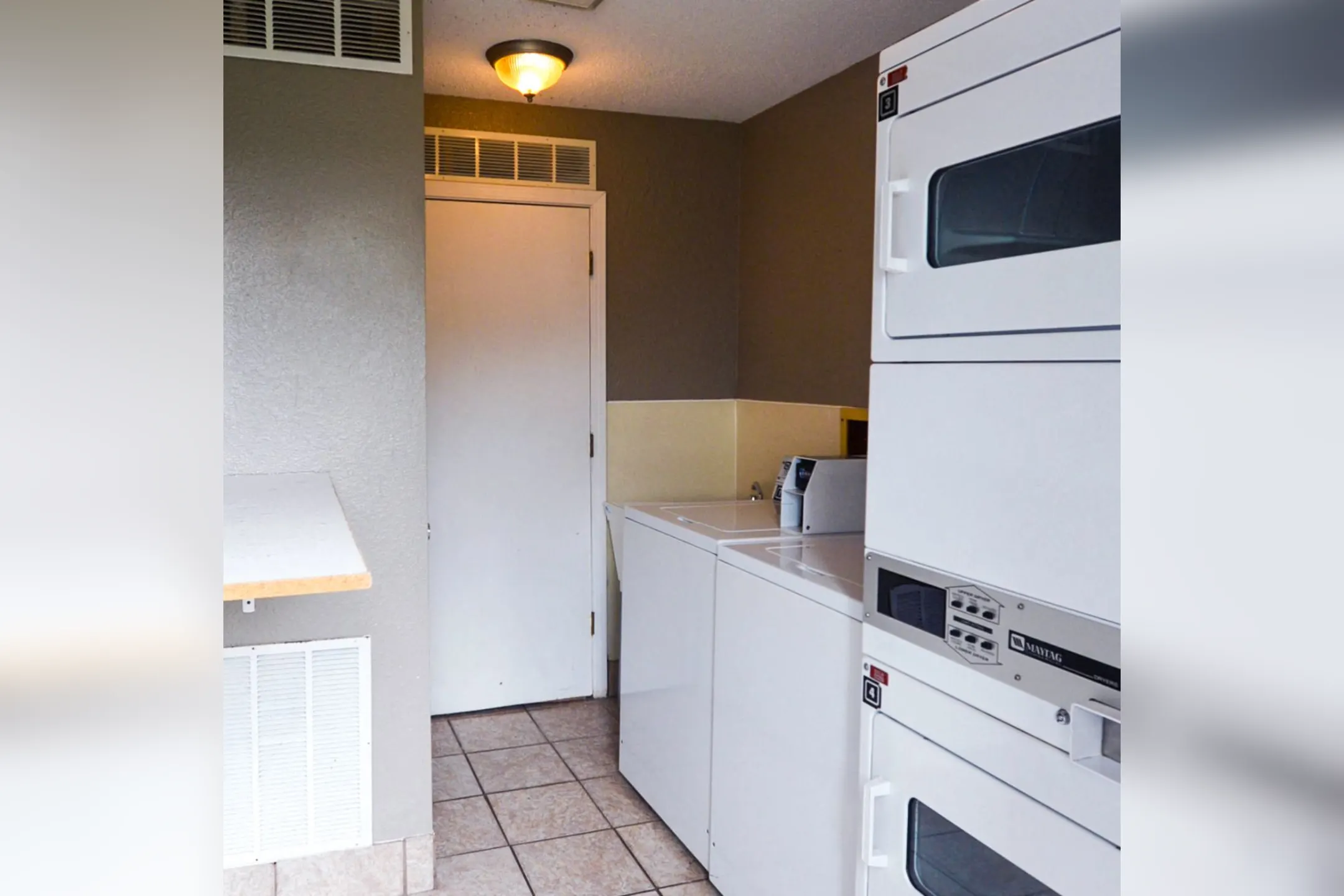 Carver Ridge Townhomes 340 Crosstown Blvd Chaska, MN Townhomes for