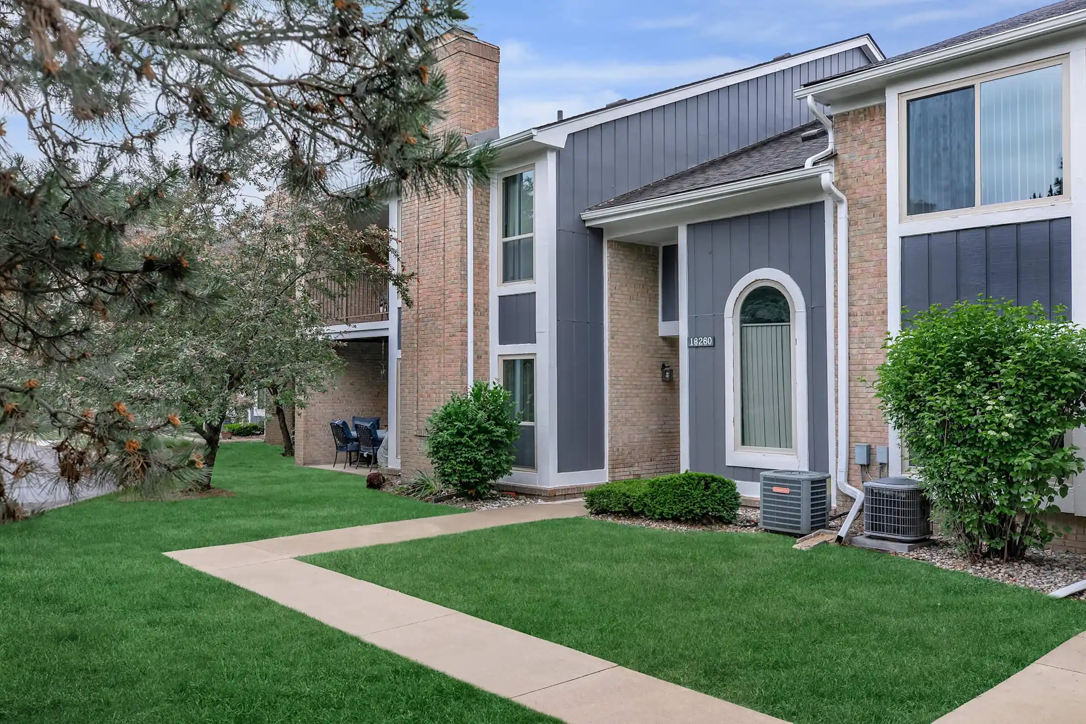 Manors At Knollwood Apartments Clinton Township, MI 48038