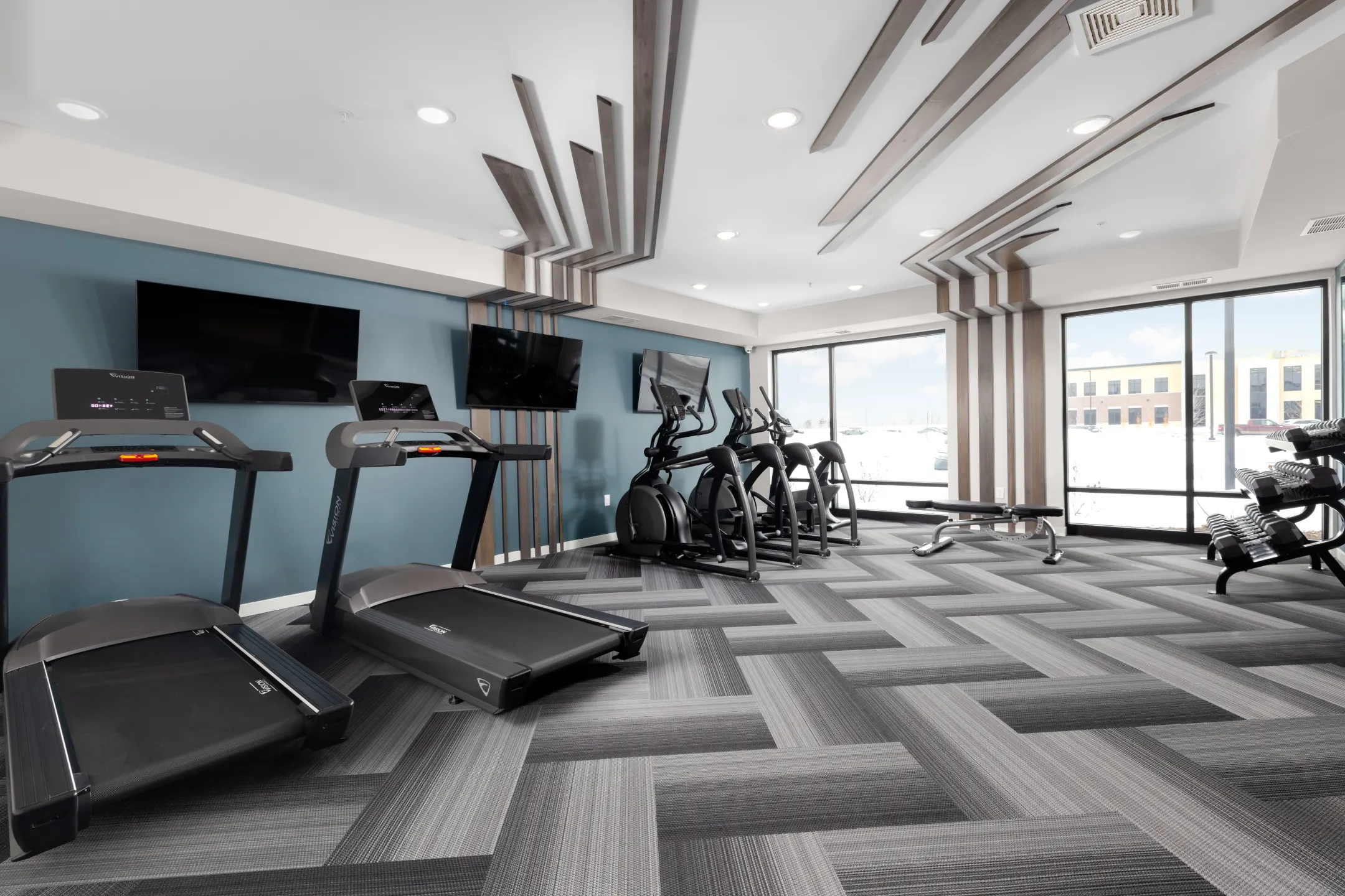 Fitness Weight Room - Kipling Apartments - Brooklyn Park, MN