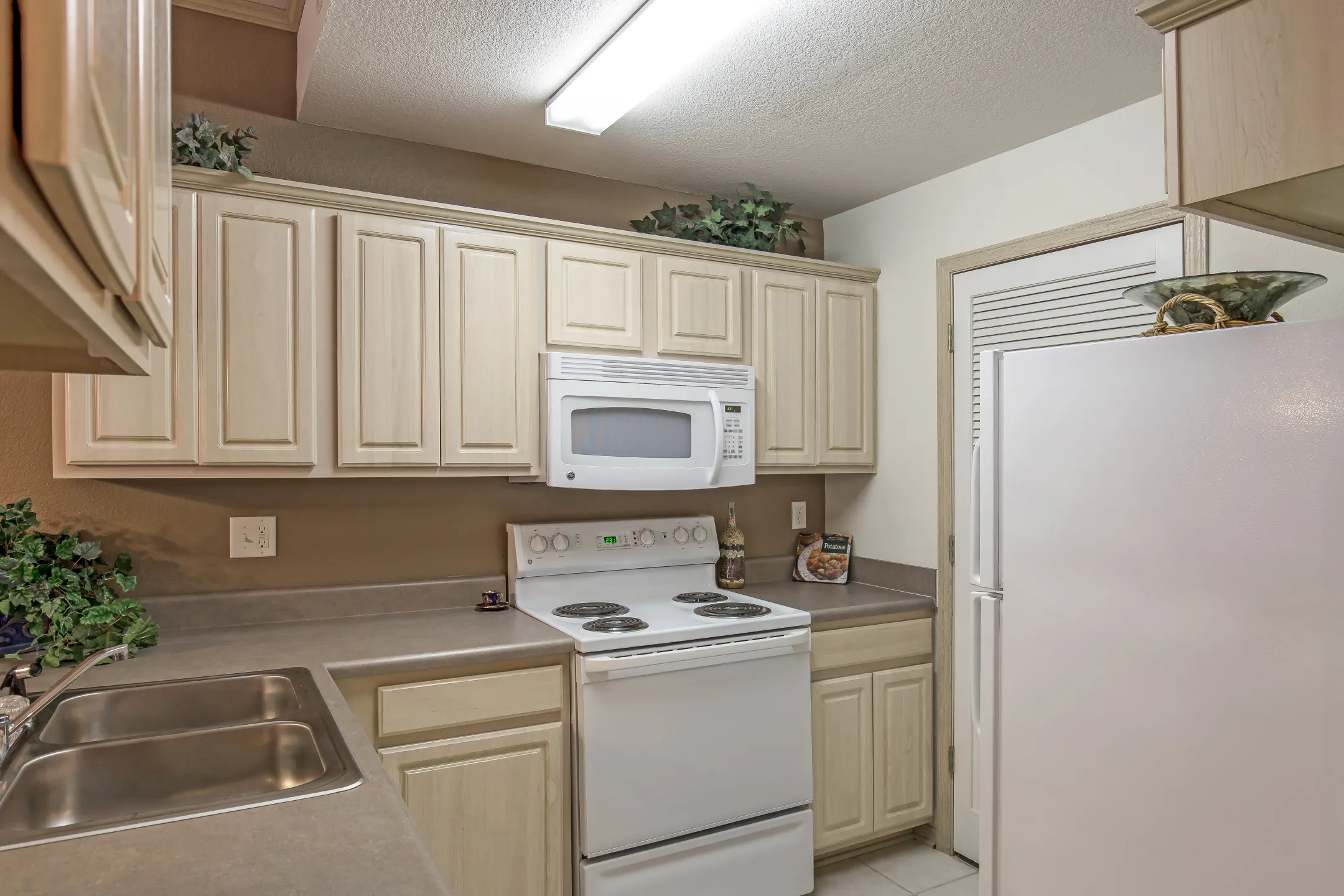 City Homes At Fall Creek Apartments Blue Springs, MO 64015