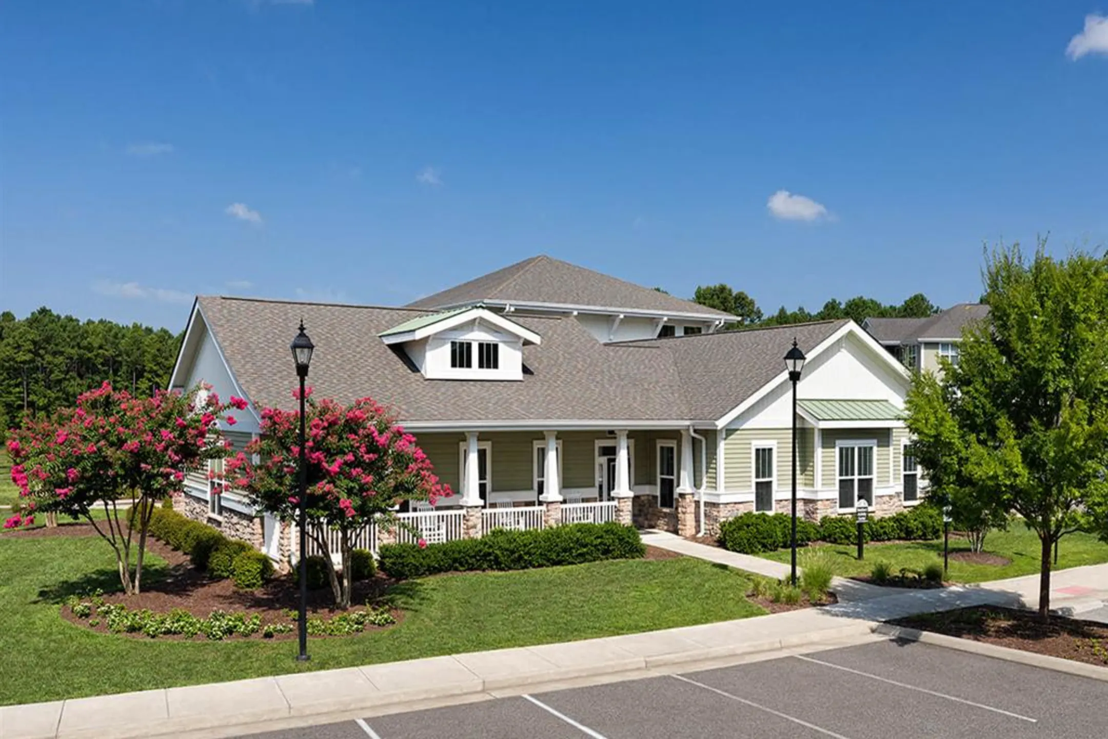 Addison Crater Woods Apartments Petersburg, VA 23805