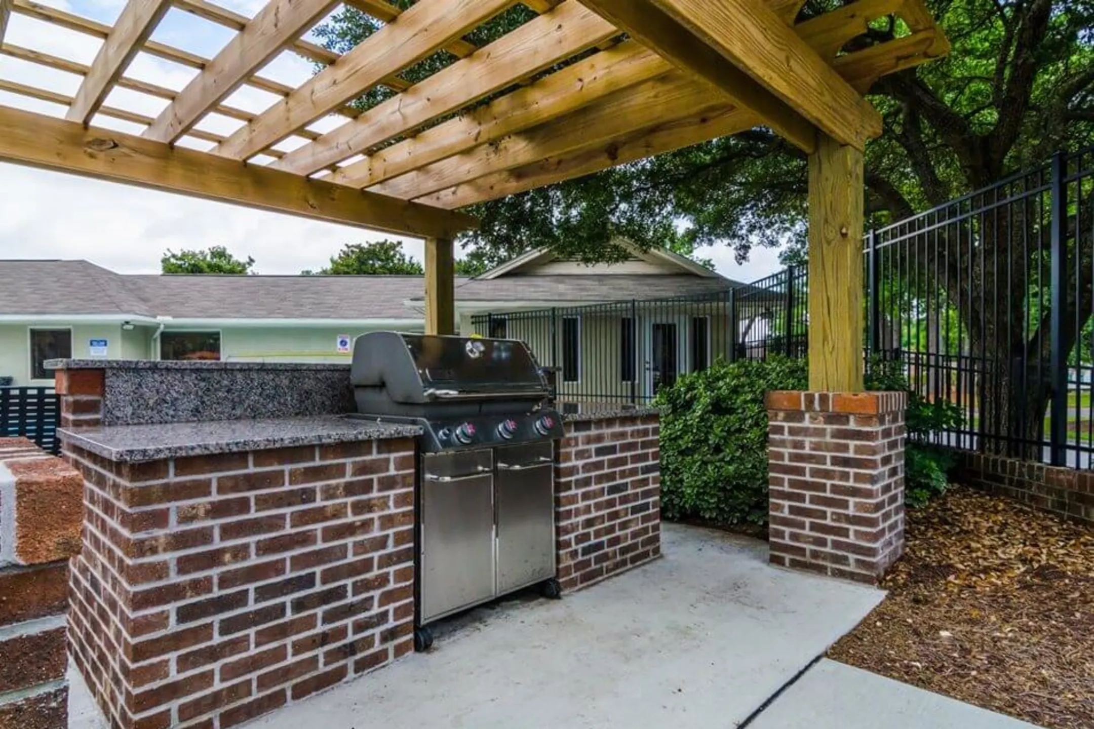 Patio / Deck - Forest Hills-NC - Wilmington, NC
