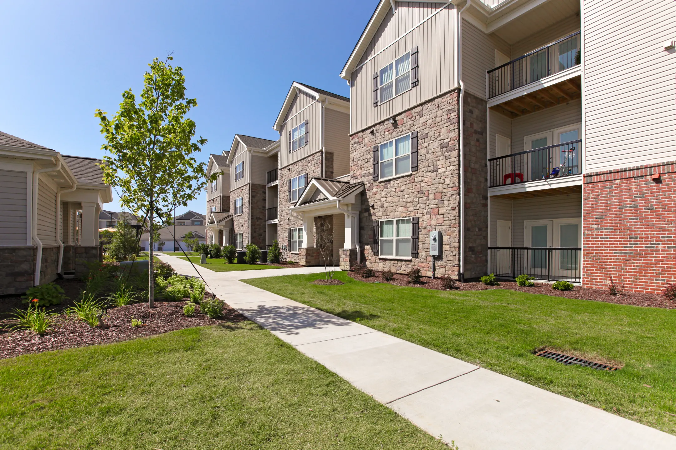 Amelia Station Apartments - 1001 Amelia Station Way | Clayton, NC