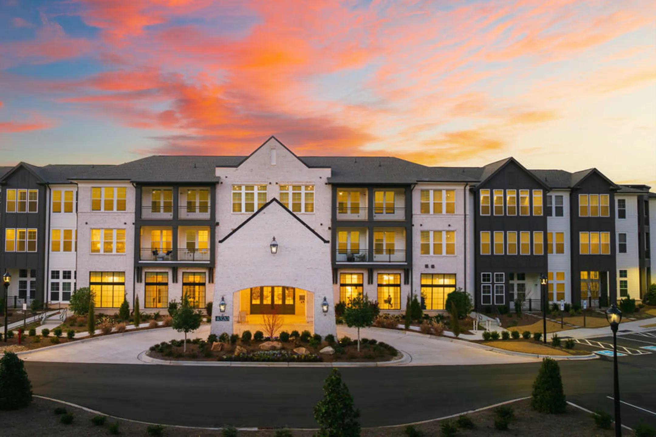 Connery on Providence Apartments Charlotte, NC 28226