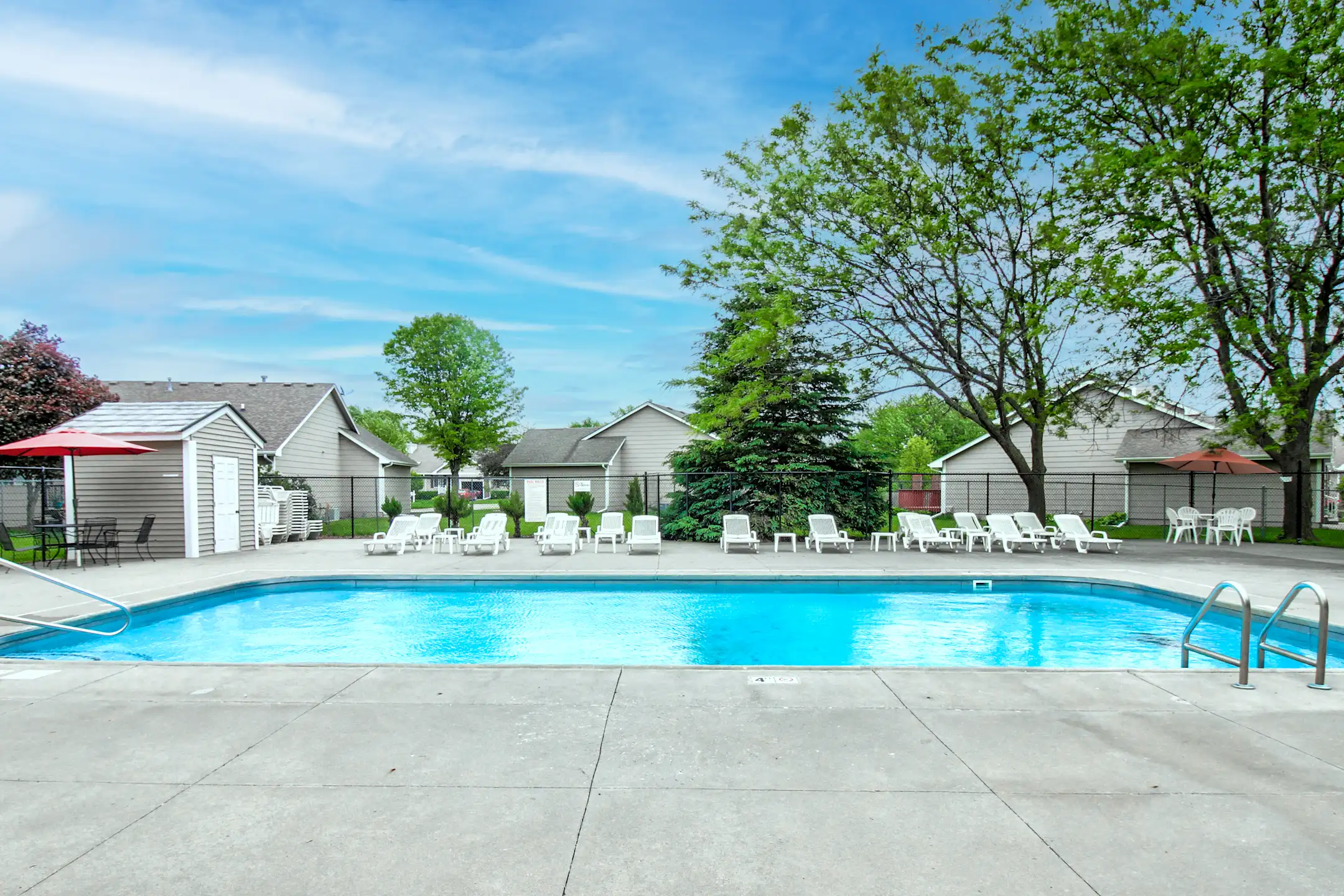 Oakland Pointe Apartments Altoona, IA 50009