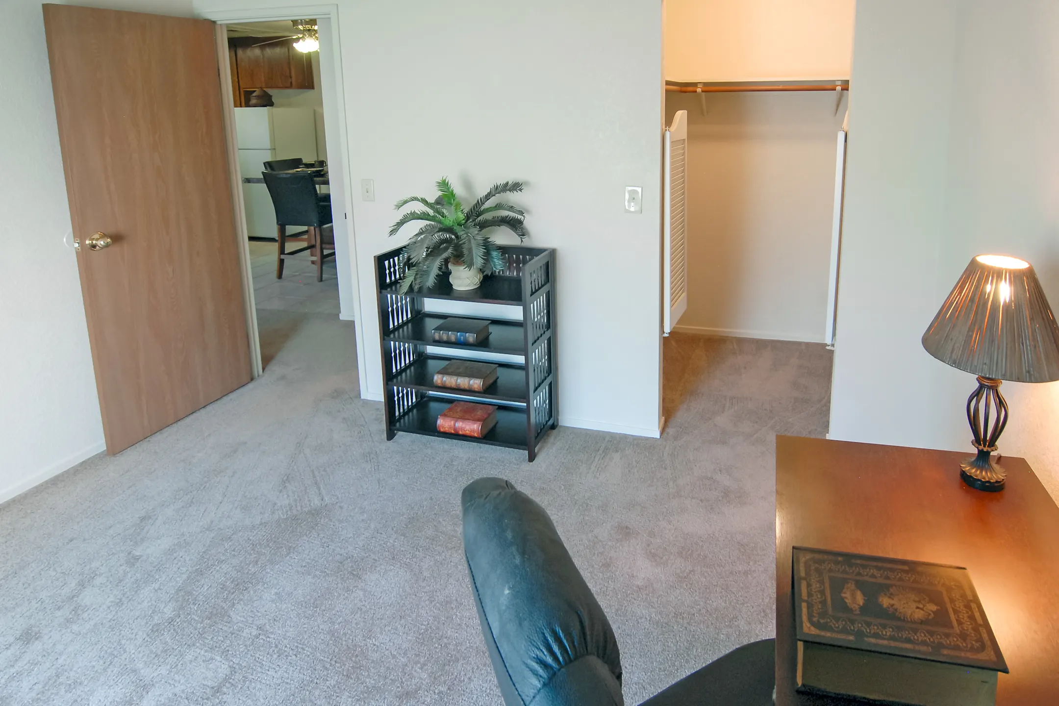 Lakeshore Gardens Apartments Lodi, CA 95242