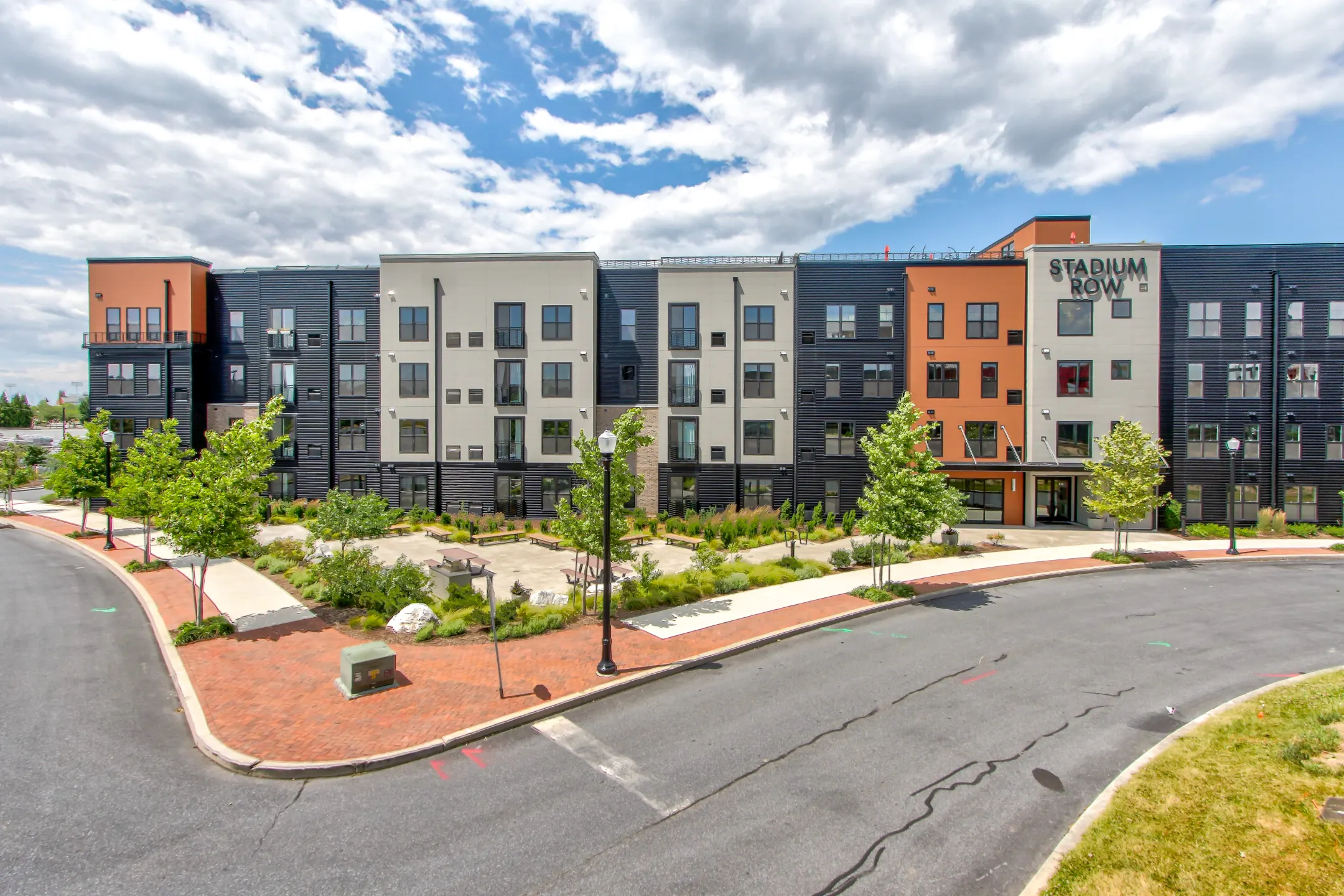 Stadium Row Apartments - Lancaster, PA 17603