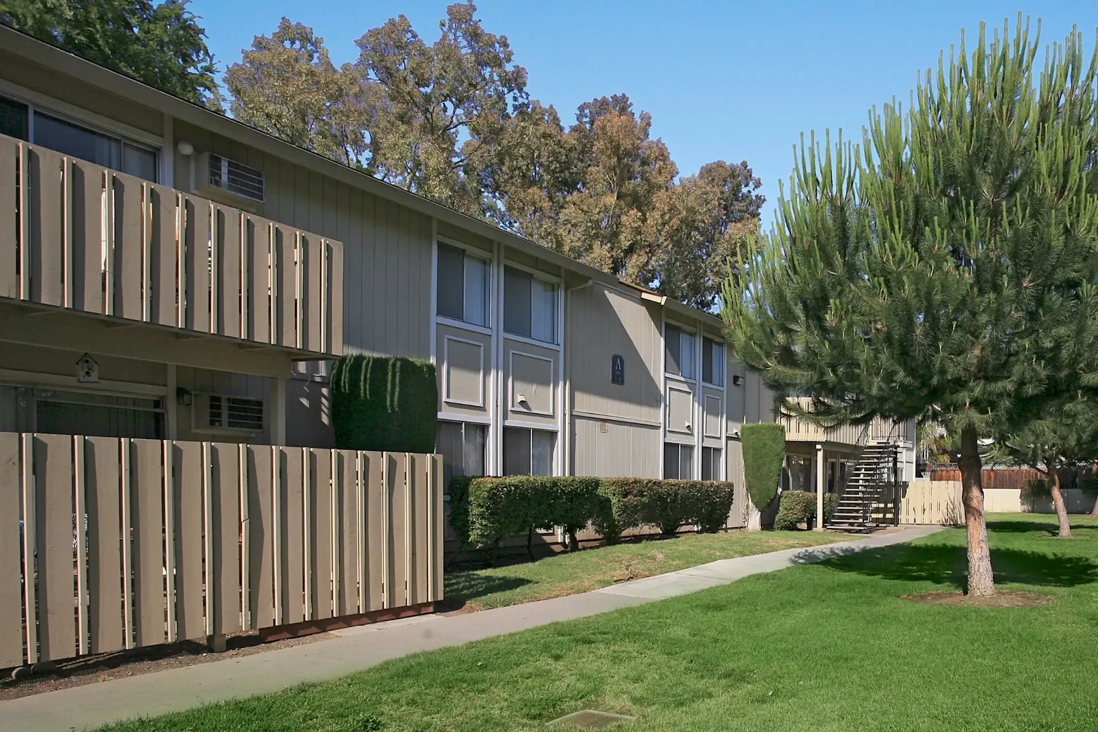 Almaden Terrace Apartments San Jose, CA 95125