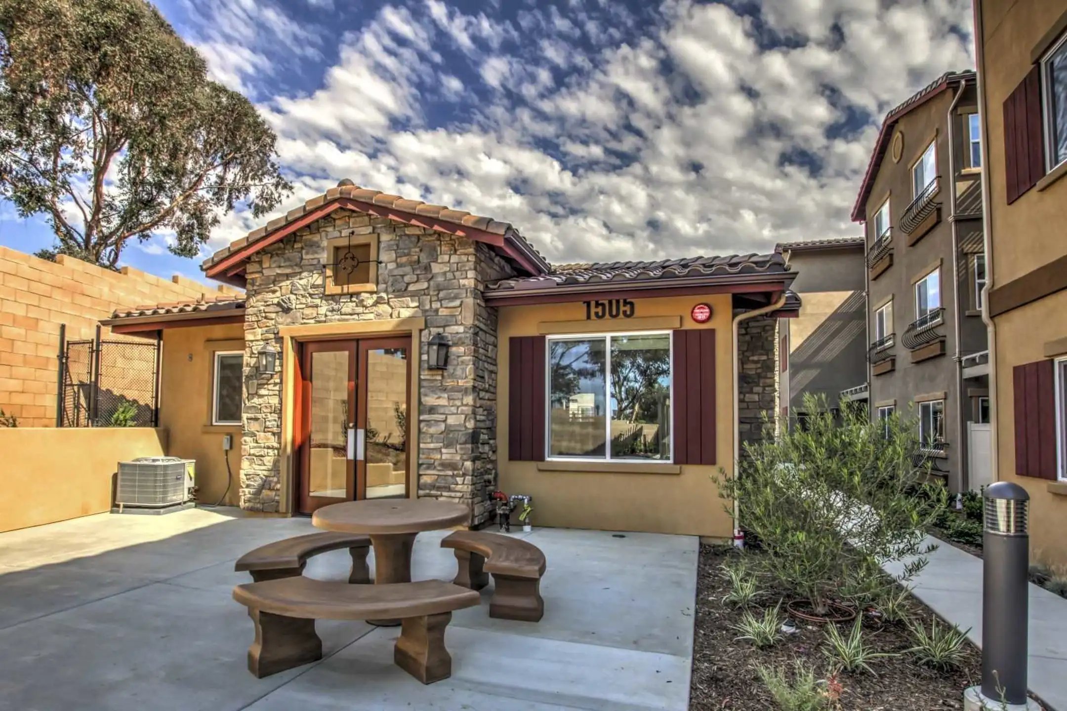 Leasing Office - Bella Vita - National City, CA