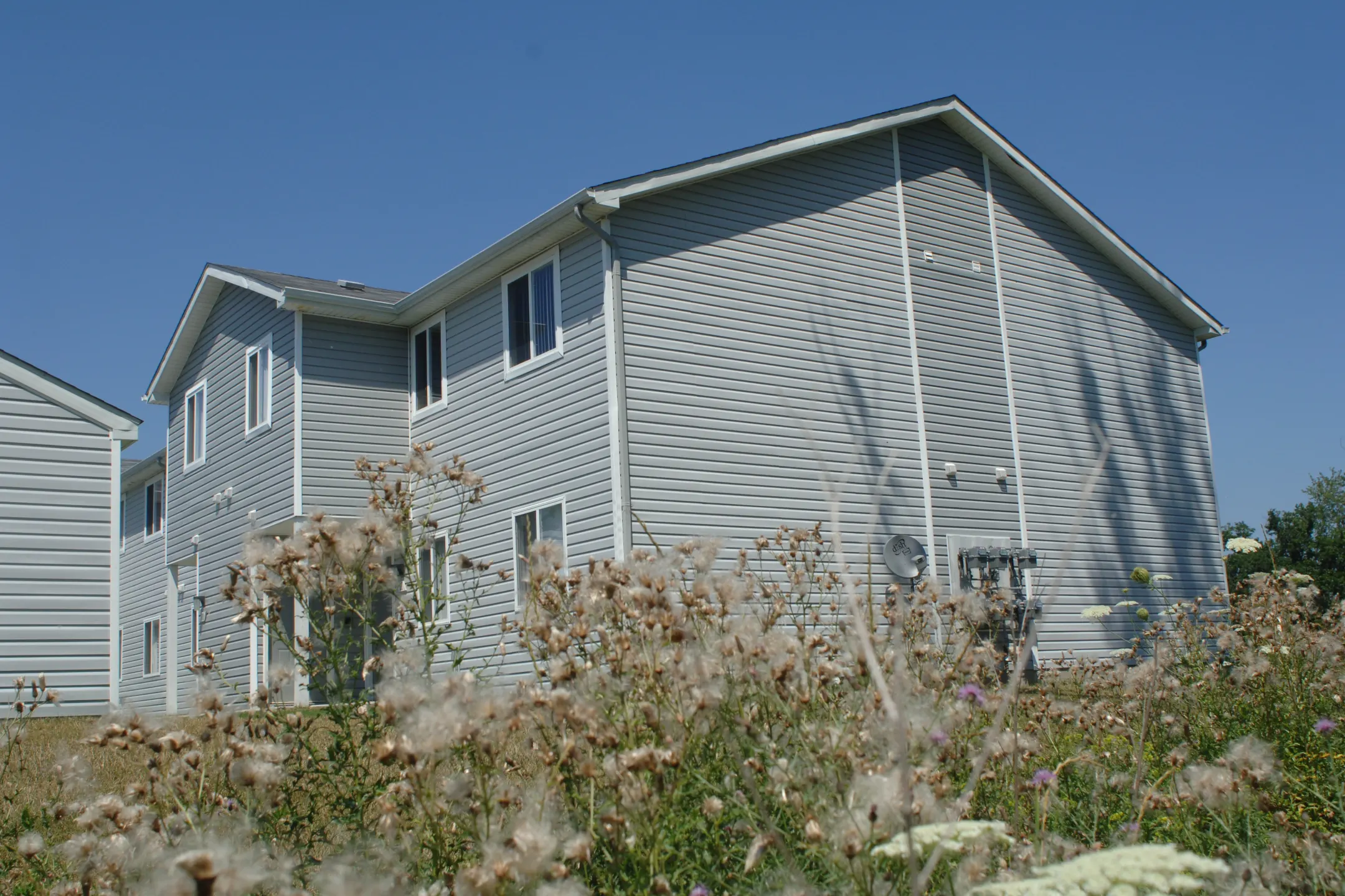 Oakbrooke Apartments Howell, MI 48843