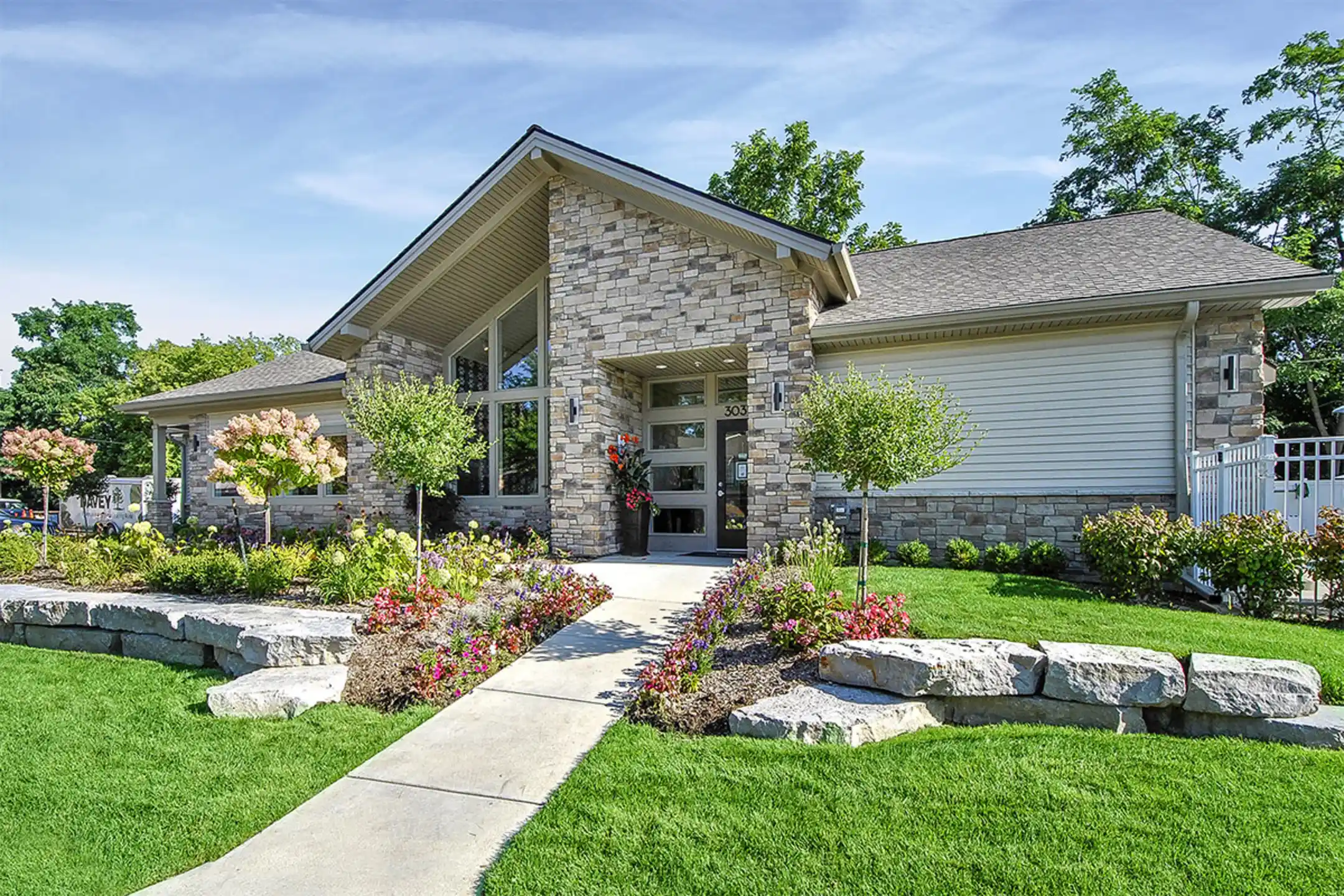 Building - Timberidge Apartments - Farmington Hills, MI