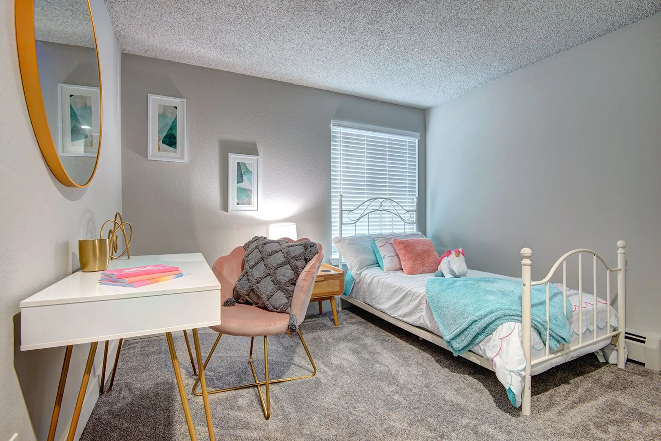 Bedroom - Timbre Apartments - Lakewood, WA