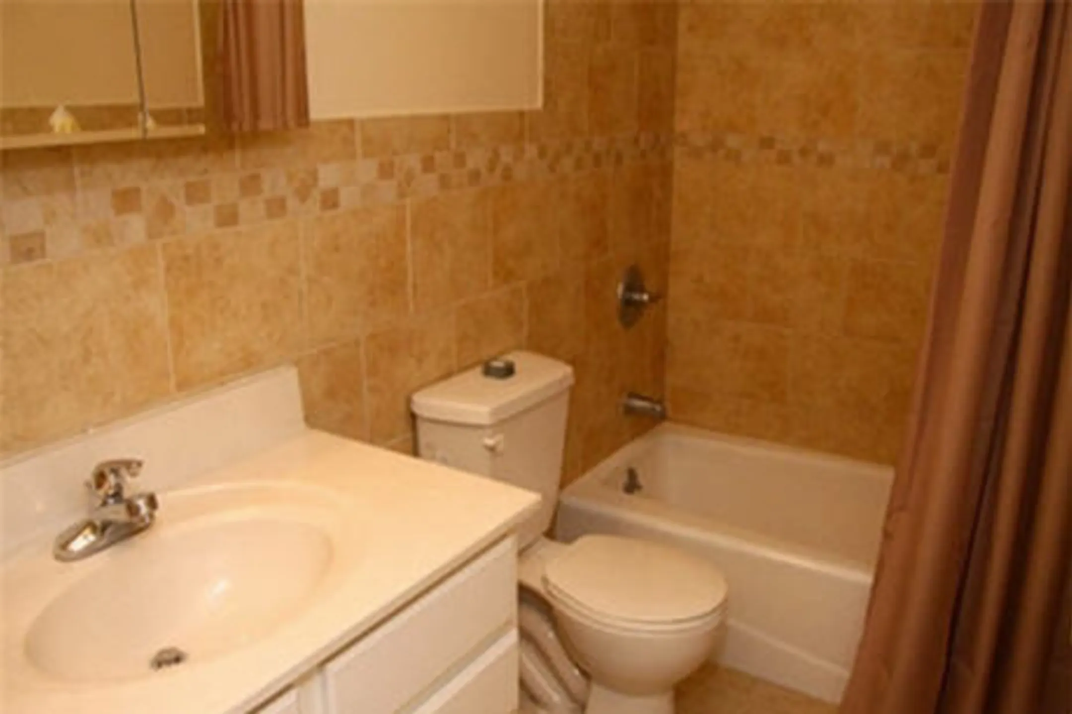 Bathroom - North Hills Apartments, LLC - Colonia, NJ