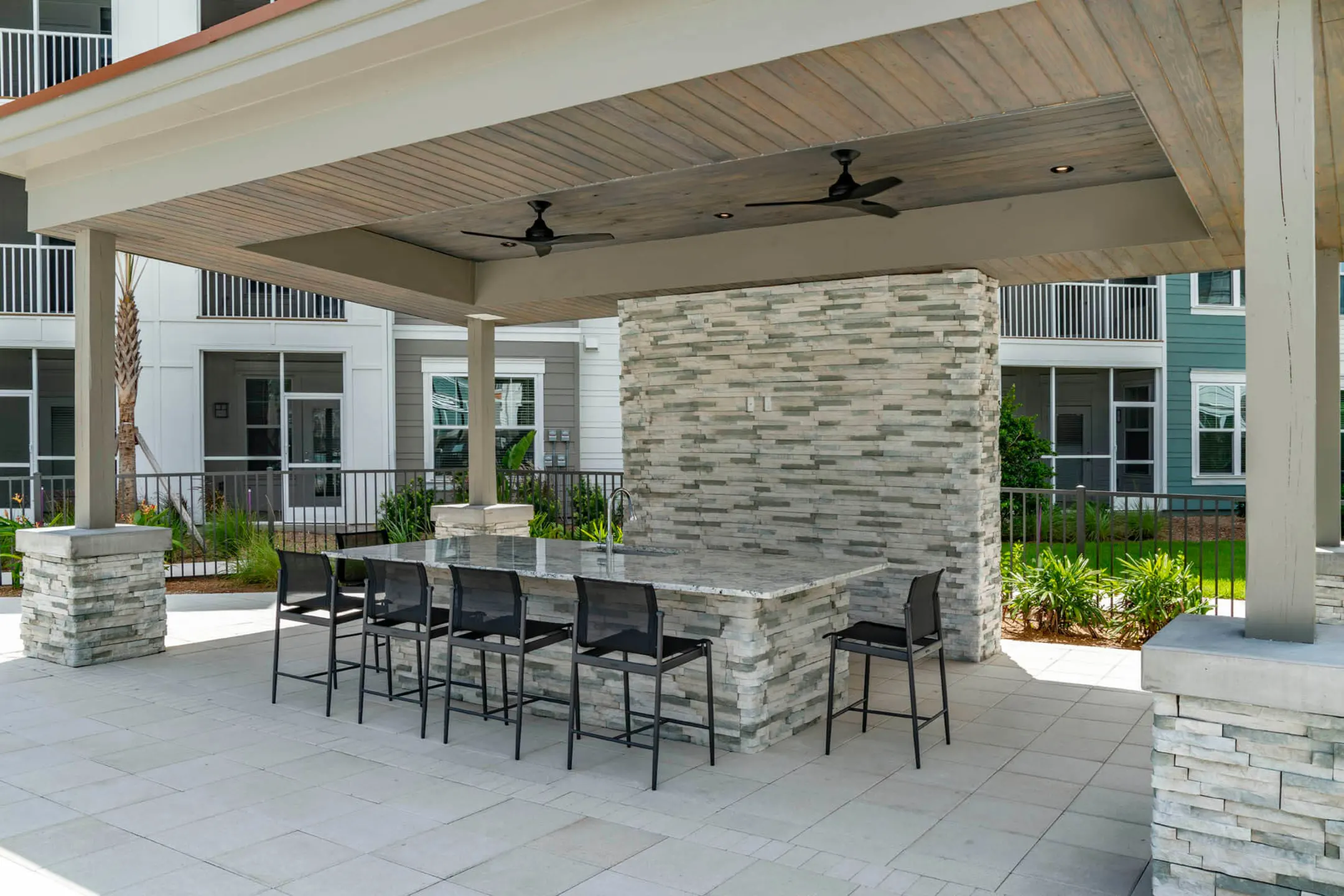 Patio / Deck - Essex Luxe Apartments - Orlando, FL