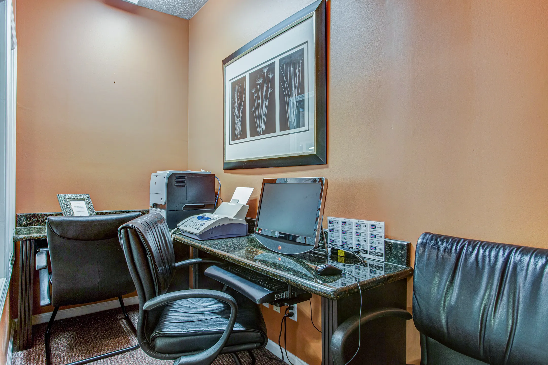 Polo Club Apartments Strongsville, OH 44136