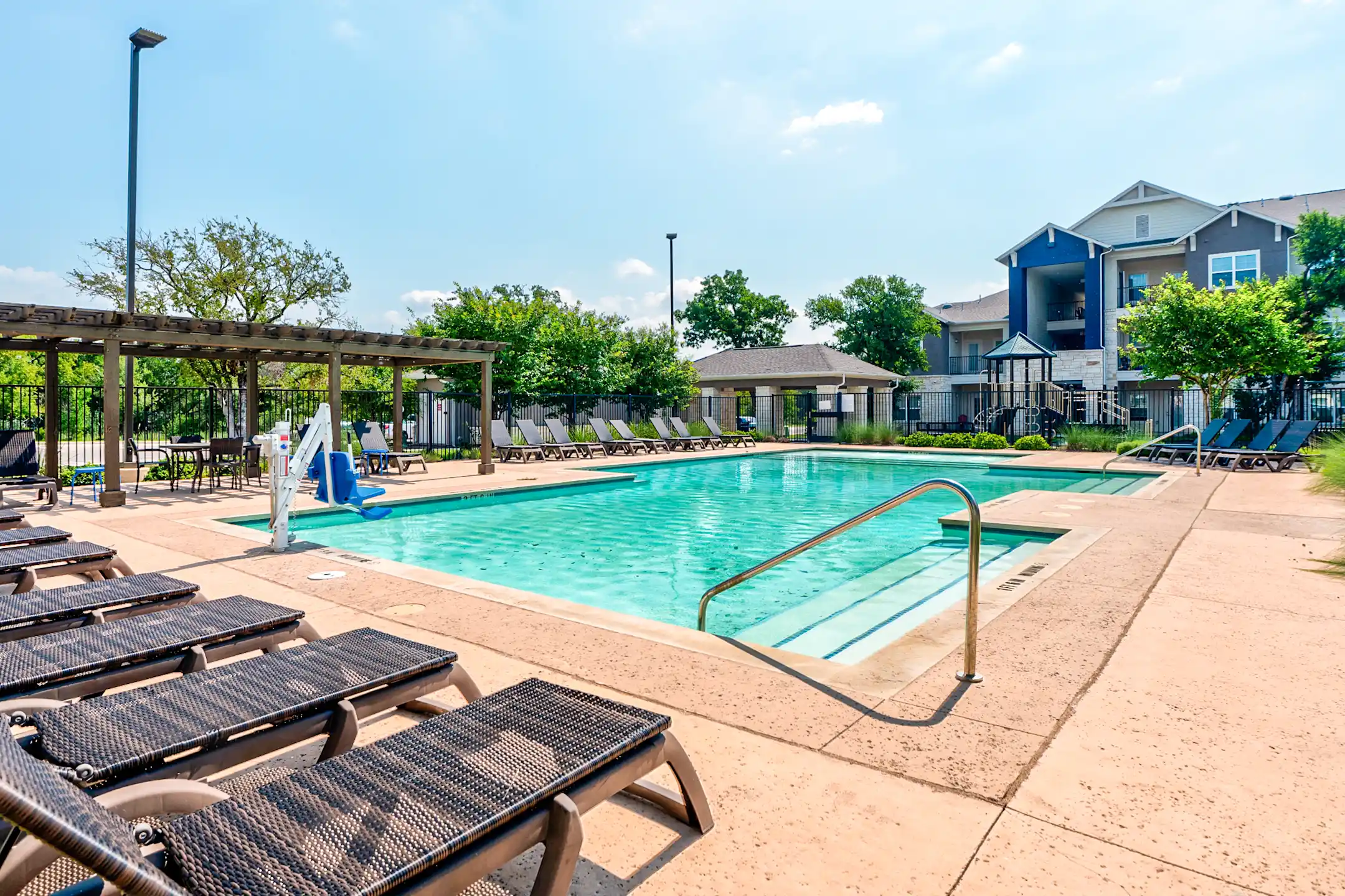 Live Oak Apartment Homes Apartments TX 78628