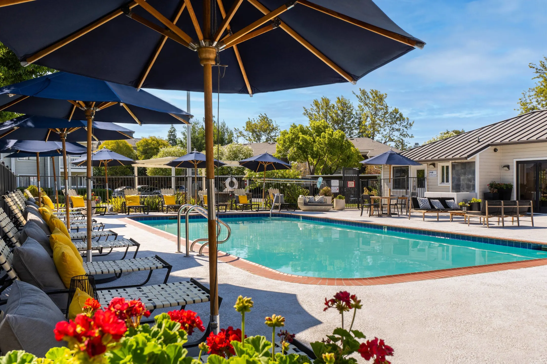 Pool - Diamond Hillside Apartments - Pittsburg, CA