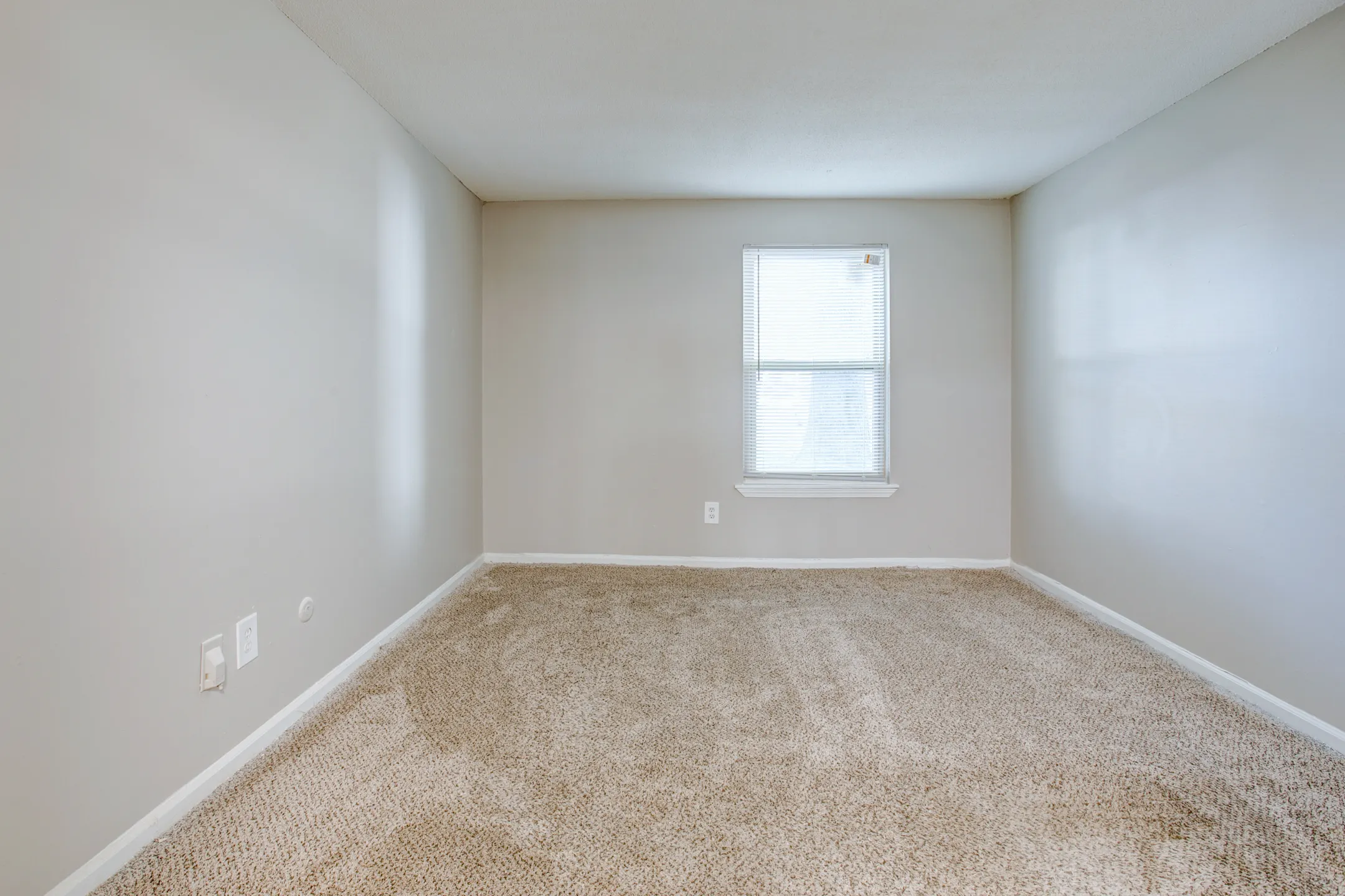 The Onyx at 67 Apartments Shawnee, KS 66203