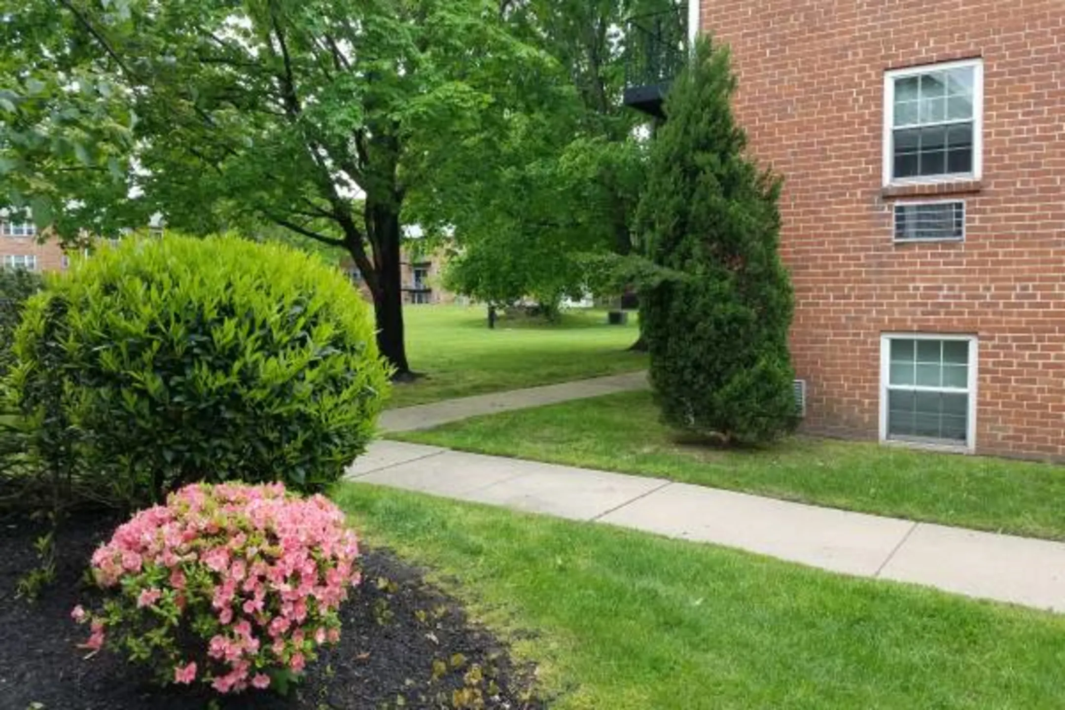 The Residences at Whitehall Apartments Stratford, NJ 08084