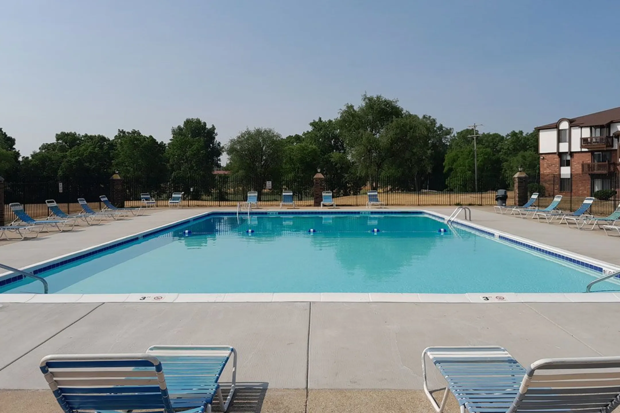 Pool - Brookside Apartments - Springfield, MI