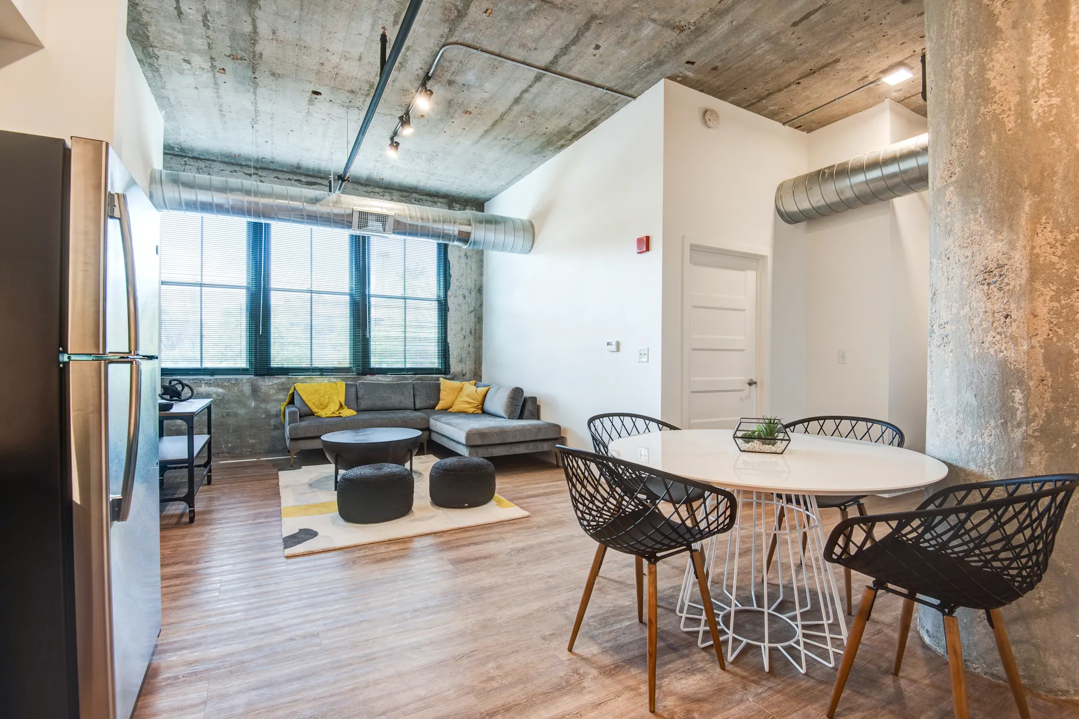 Montgomery Mill Apartments Windsor Locks, CT 06096