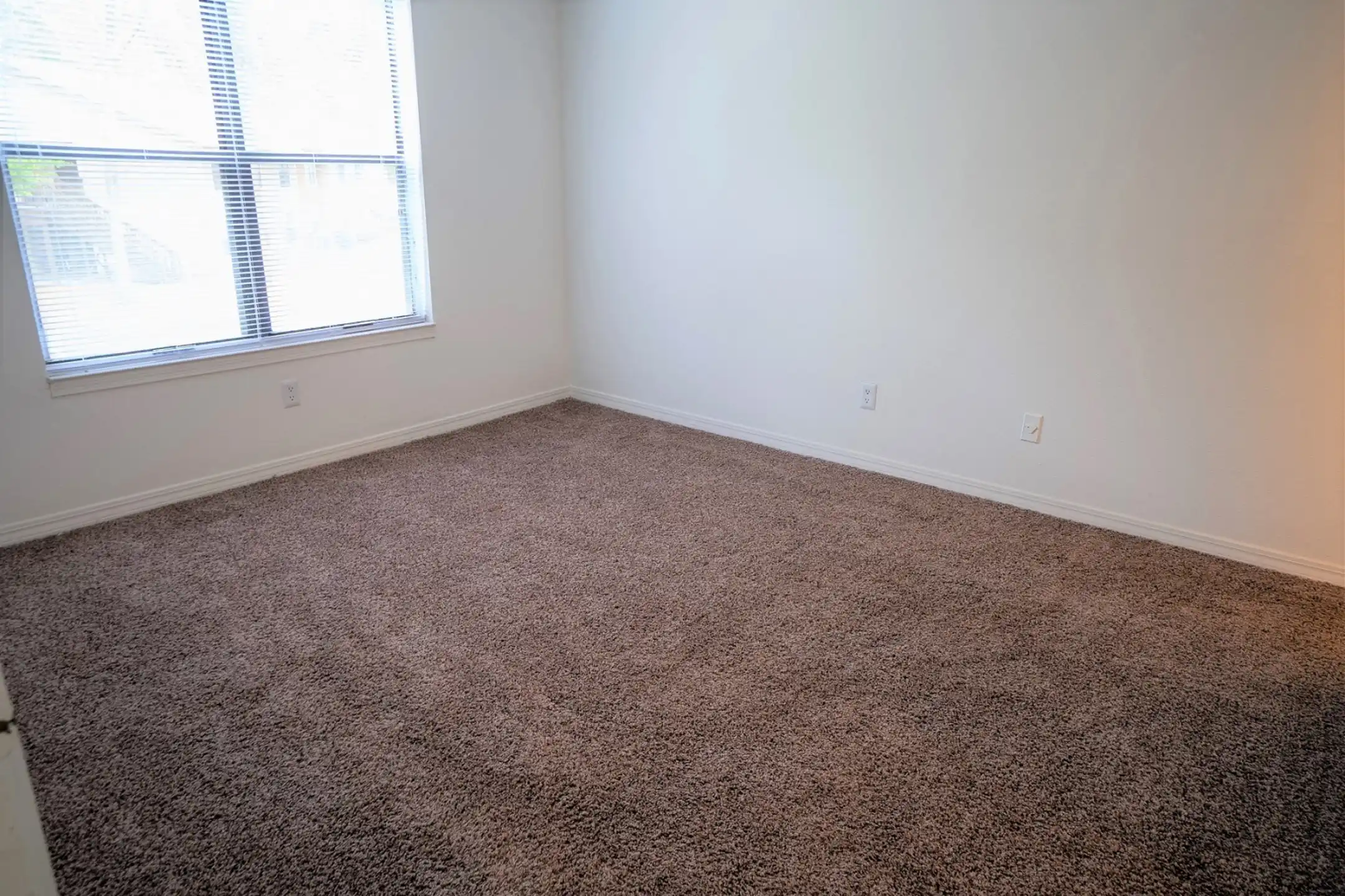 Northlake Apartments 2445 Dunn Ave Jacksonville, FL Apartments for