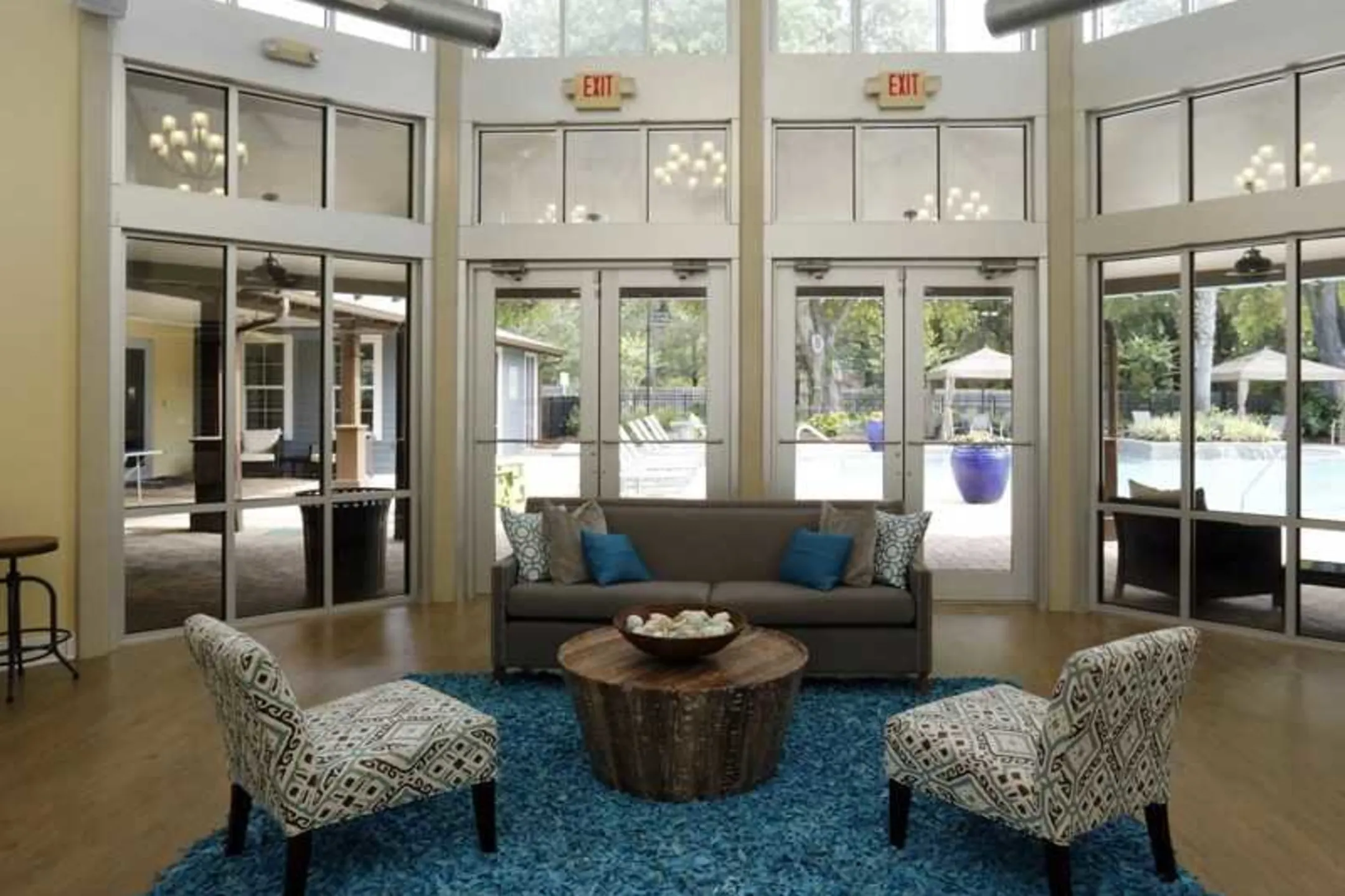 Clubhouse - Avalon Apartments - Pensacola, FL